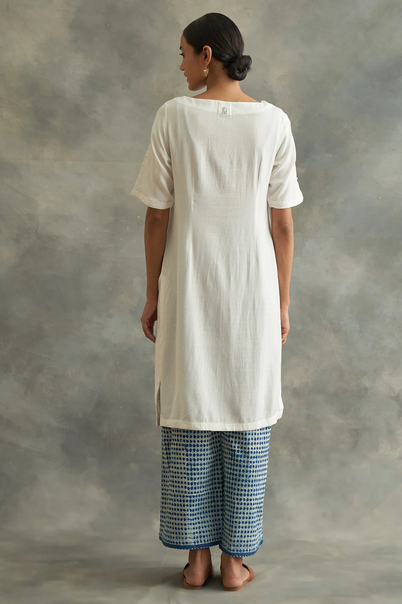 Ecru Embroidered Cotton kurta - Image 2