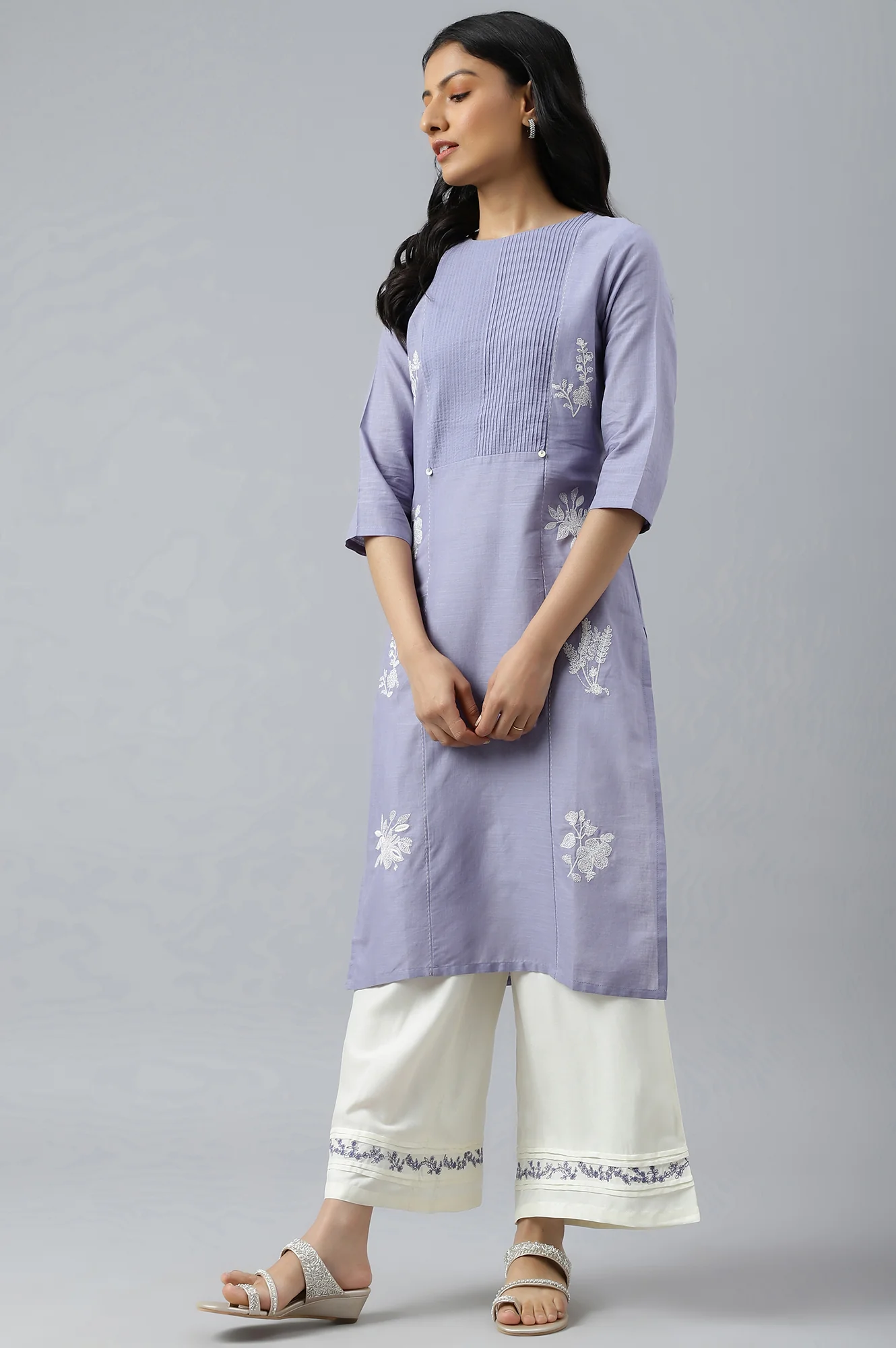 Ecru Embroidered Rayon Parallel Pants With Pleats. - Image 6