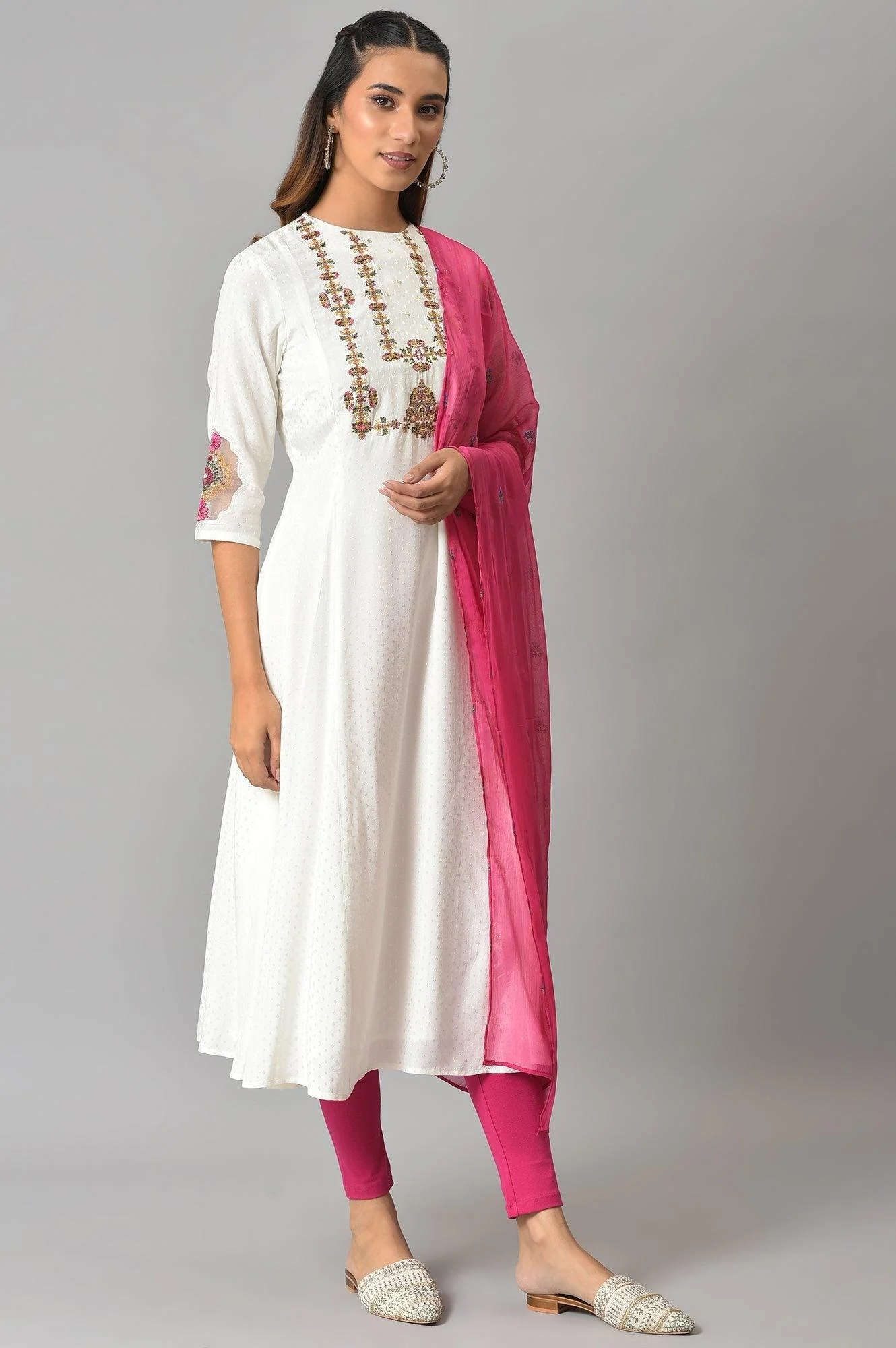 Ecru Embroudered Flared kurta In Round Neck With Tights And Chiffon Dupatta - Image 4