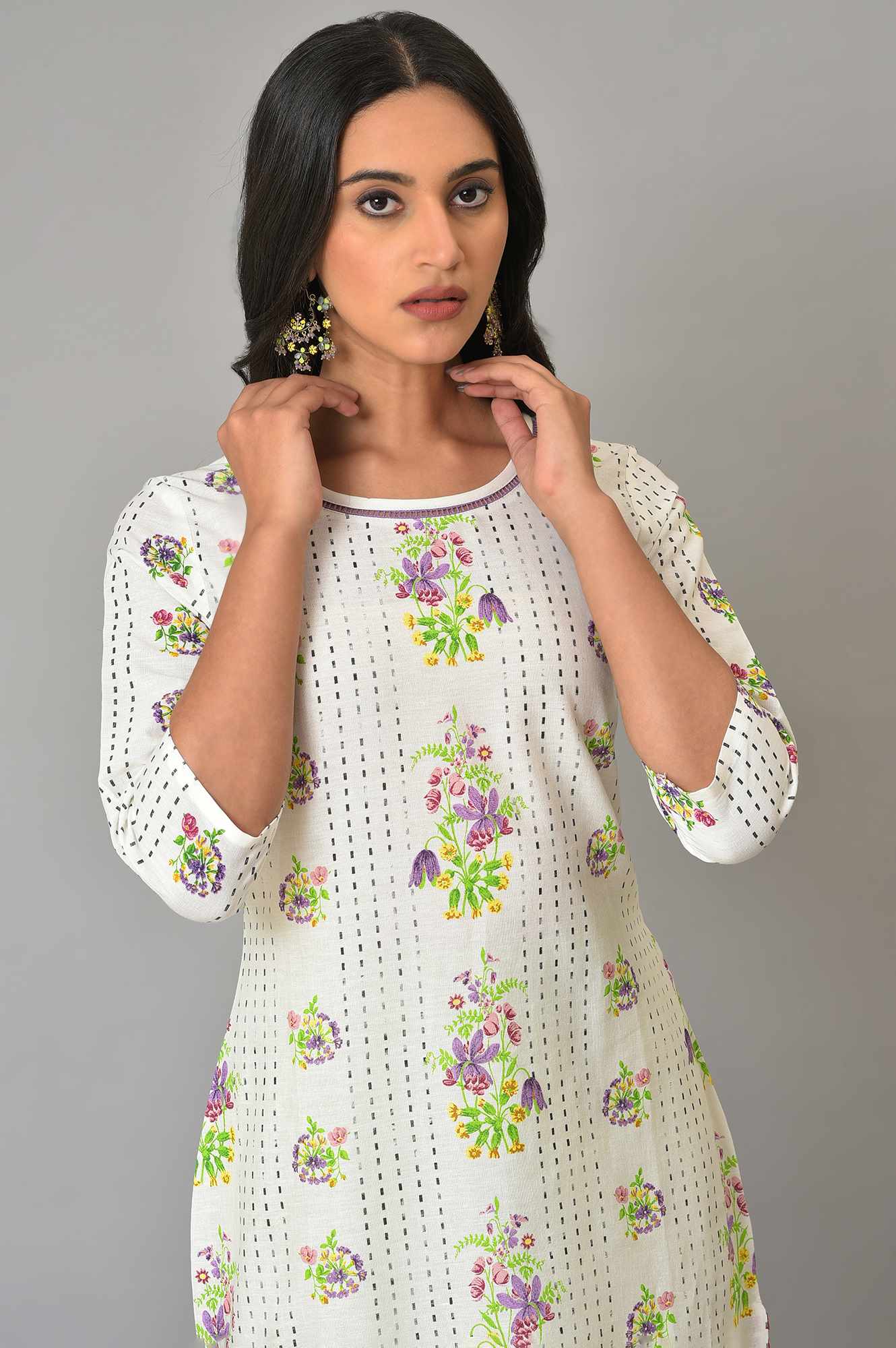 Ecru Floral Lace Cotton Flax Straight Kurta and Slim Pant Set - Image 2