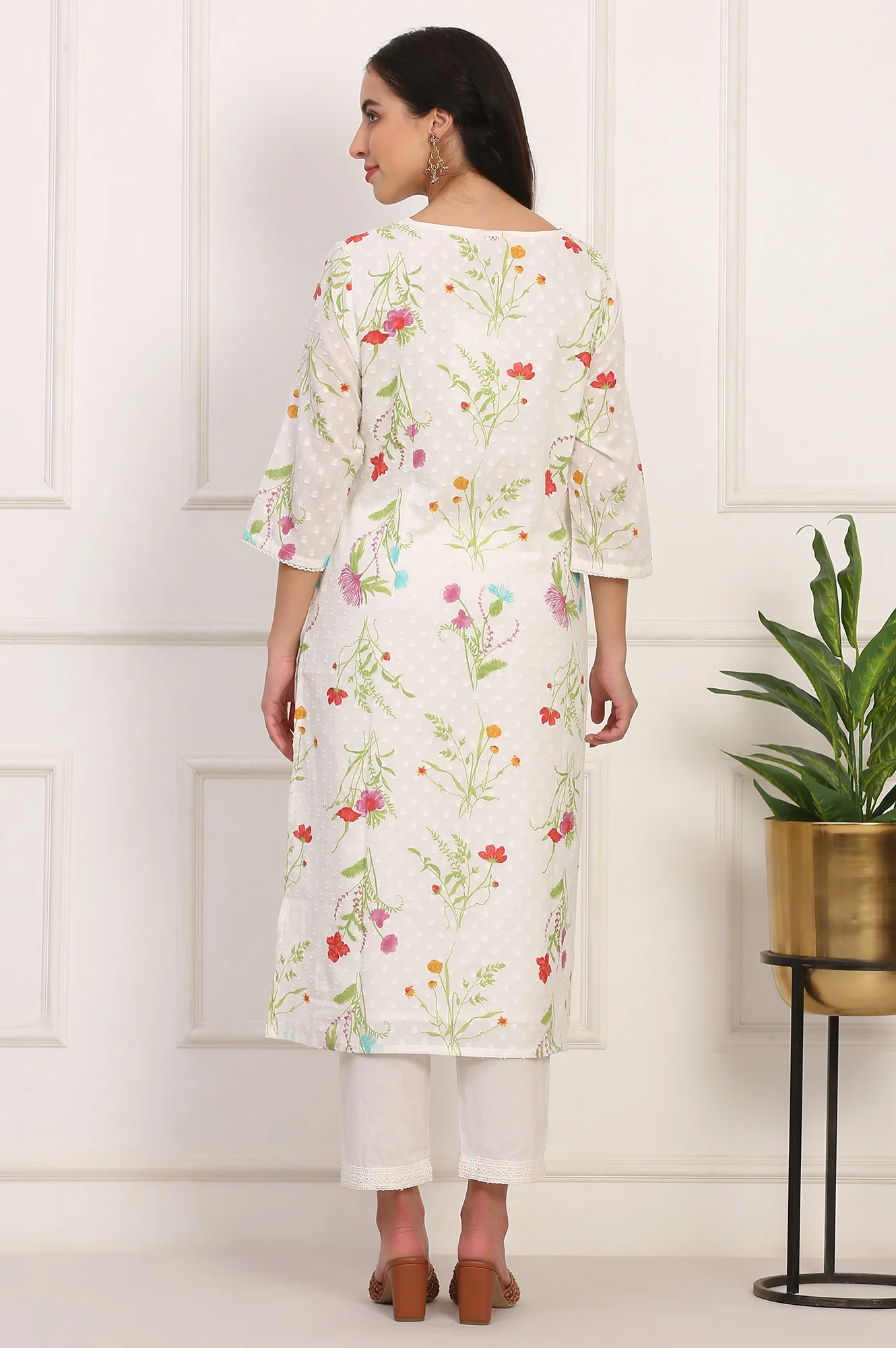 Ecru Floral Printed Straight Pure Cotton Kurta - Image 5