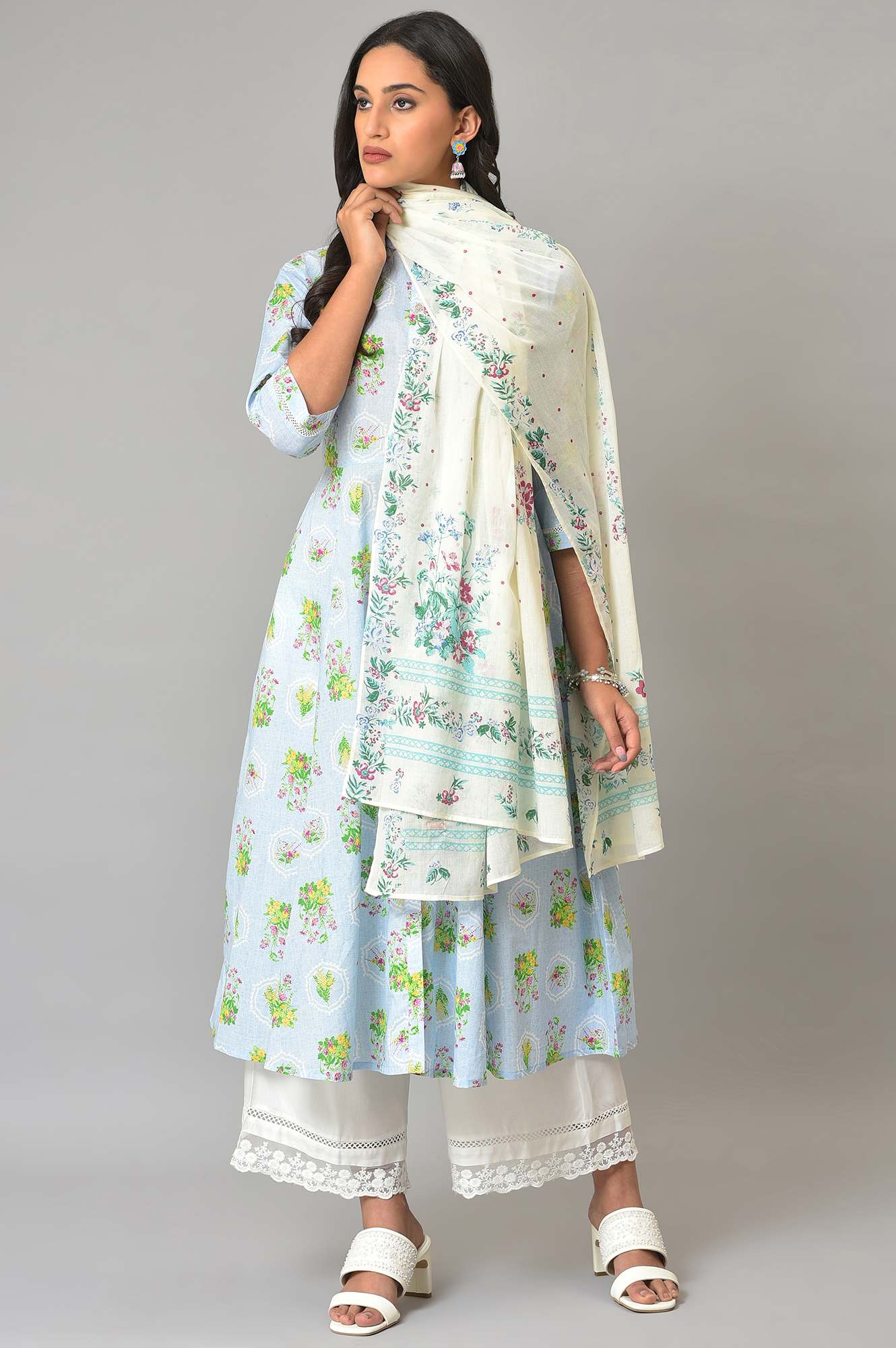 Ecru Floral Printed Voile Dupatta - Image 3