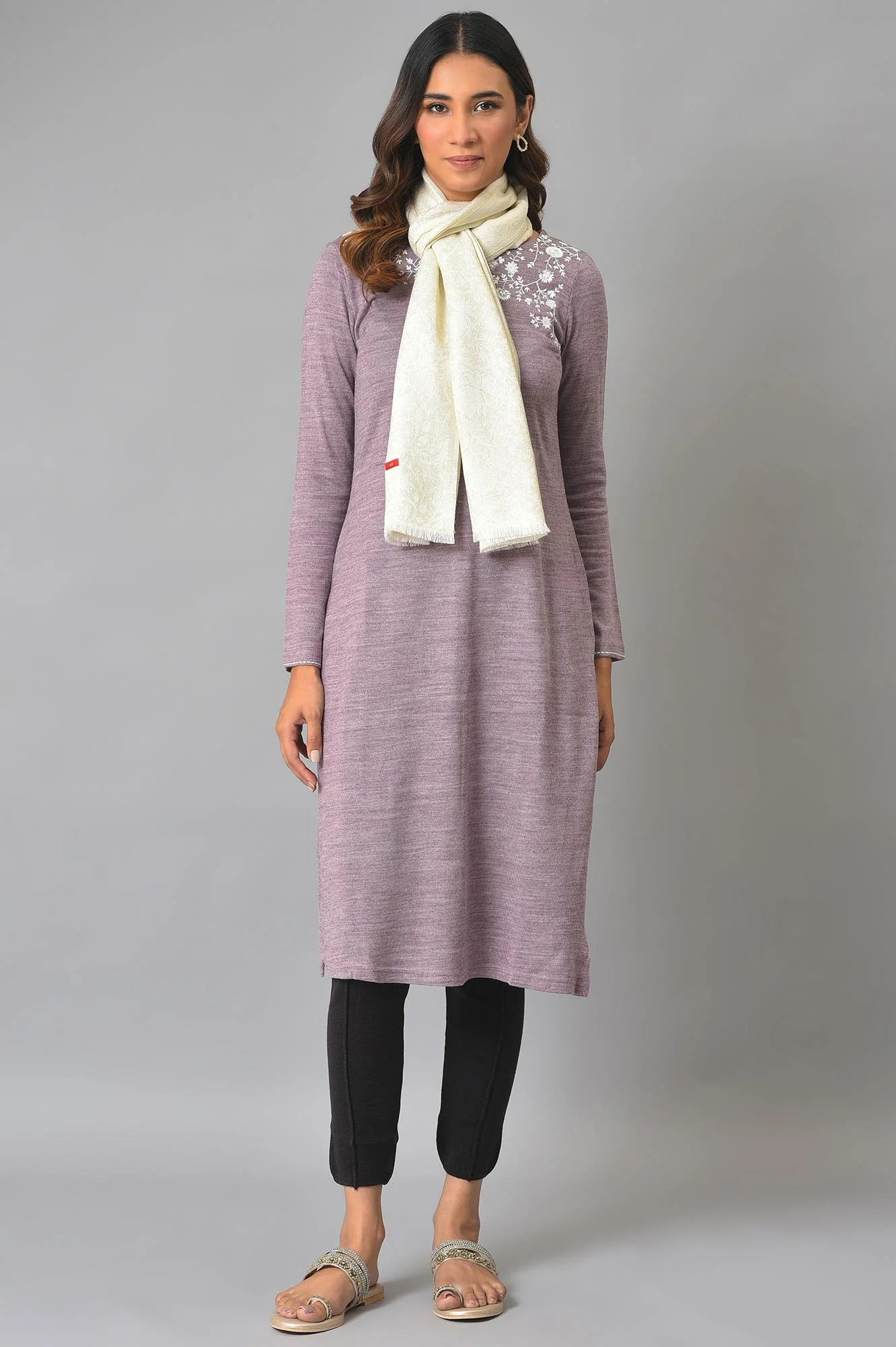 Ecru Jacquard Winter Shawl - Image 2