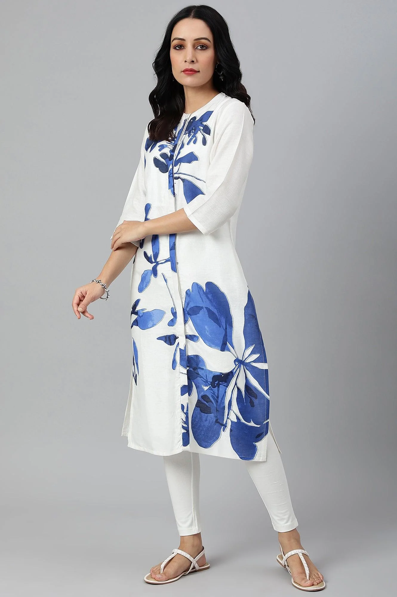 Ecru Placement kurta With Blue Floral Print - Image 3