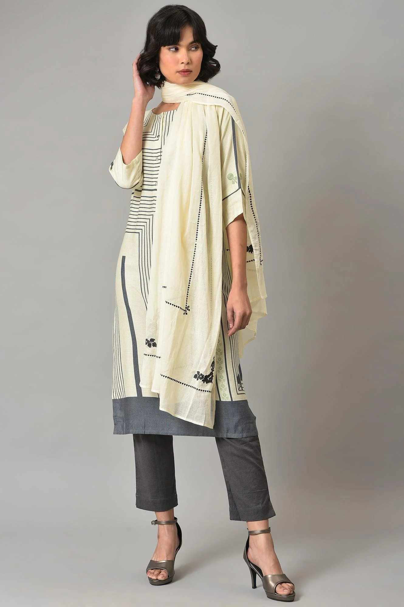 Ecru Printed kurta With Grey Slim Pants And Embroidered Dupatta