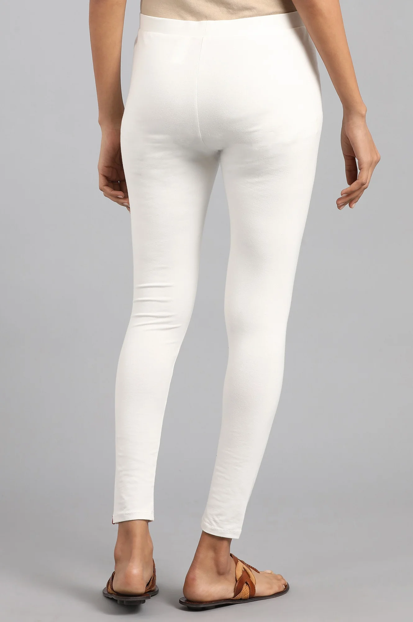Ecru Solid Slim Pants - Image 4