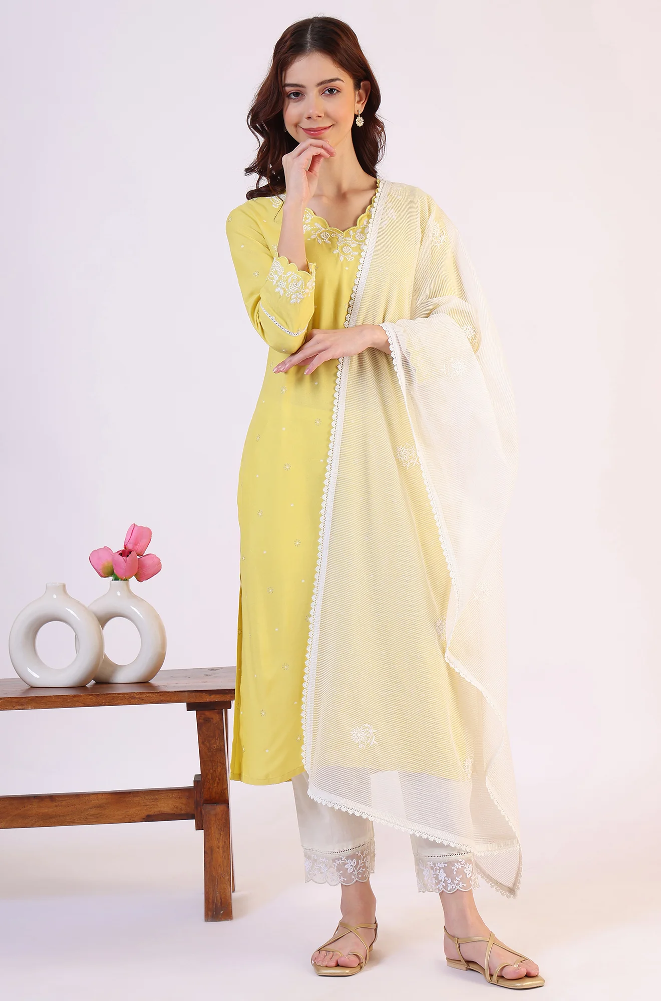 White Embroidered Lace Nylon Dupatta - Image 4