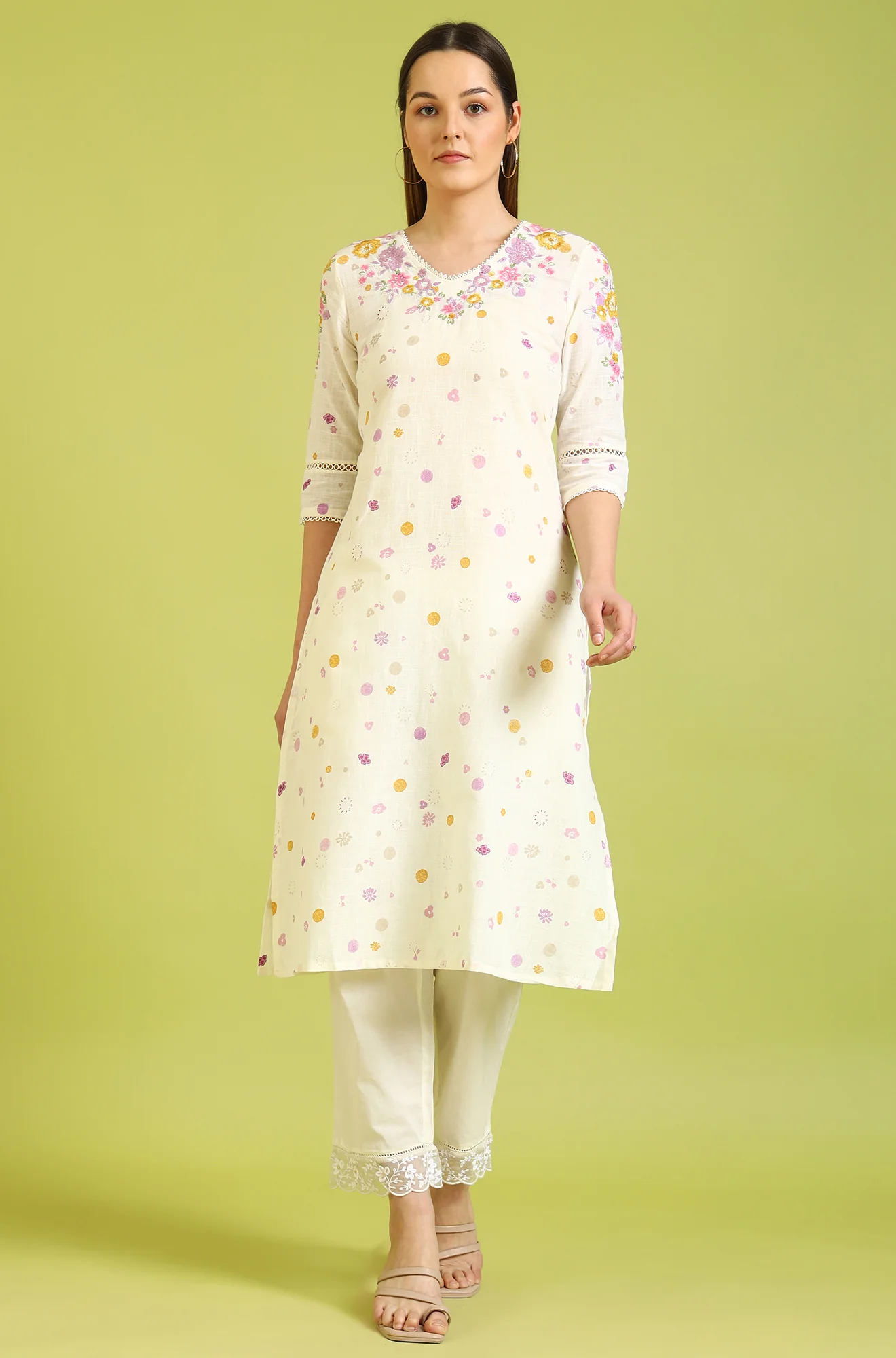 White Floral Printed A-Line Pure Cotton Kurta - Image 2