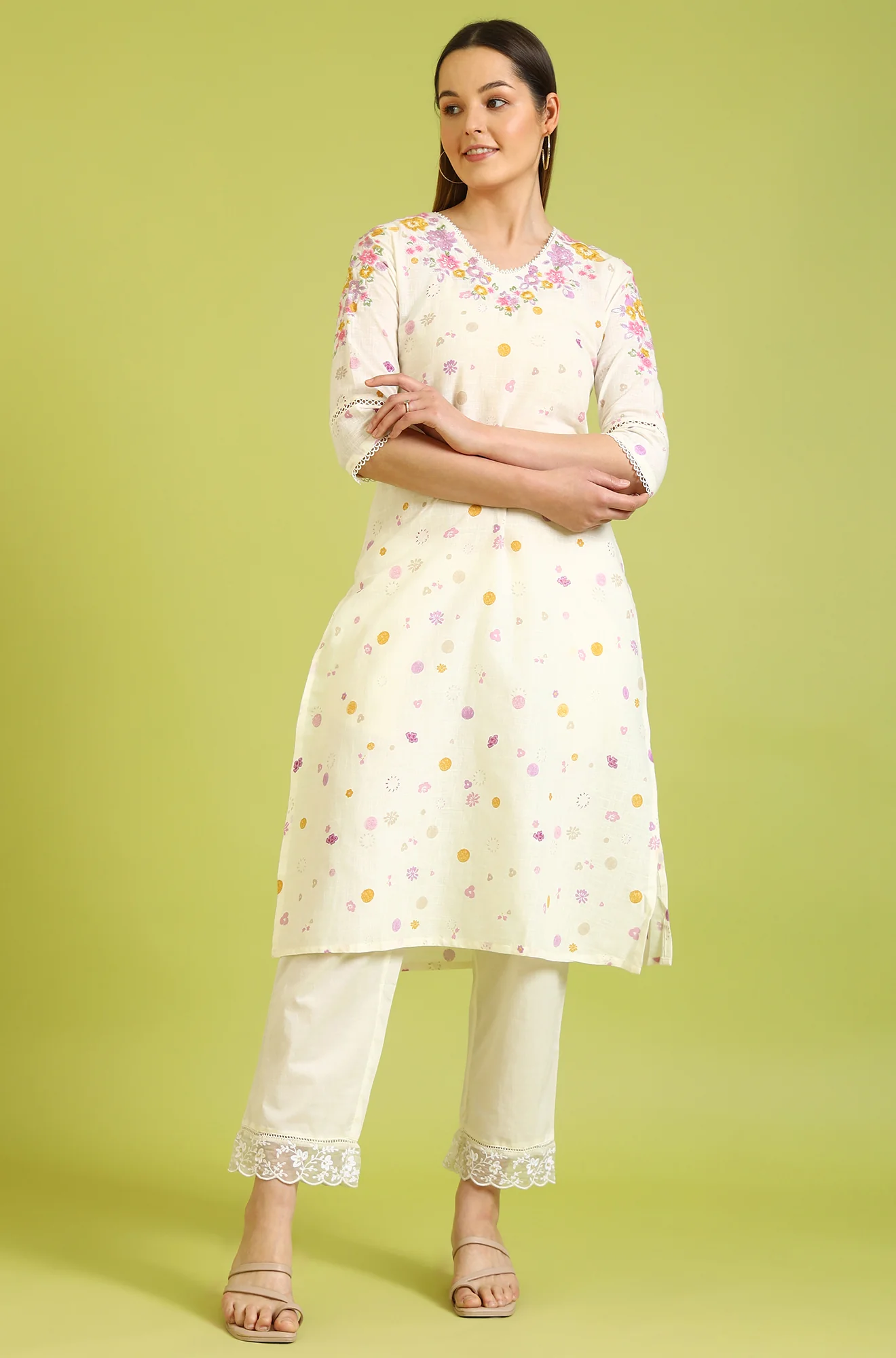 White Floral Printed A-Line Pure Cotton Kurta - Image 3