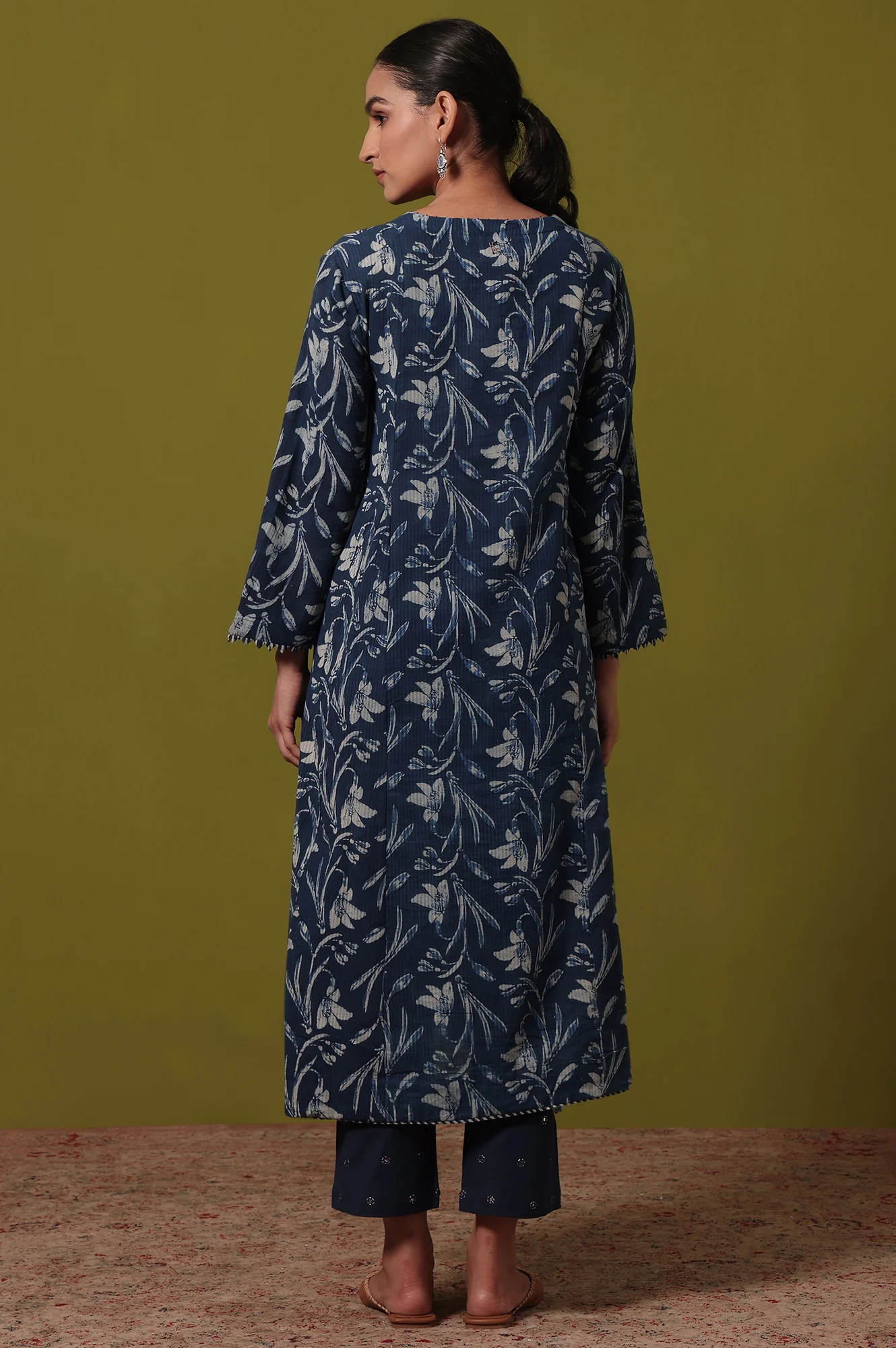Floral Printed Flared Pure Cotton Kurta - Image 6