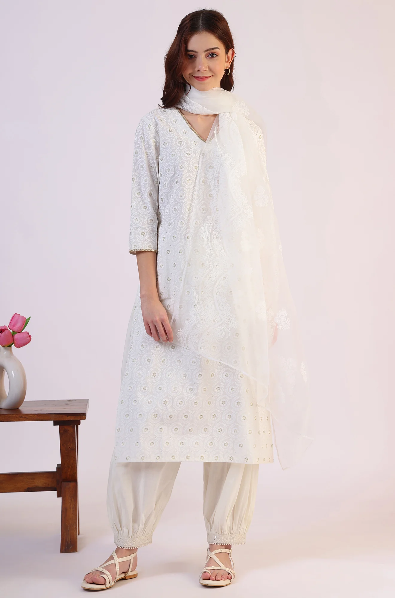 White Floral Printed Polyester Dupatta - Image 3