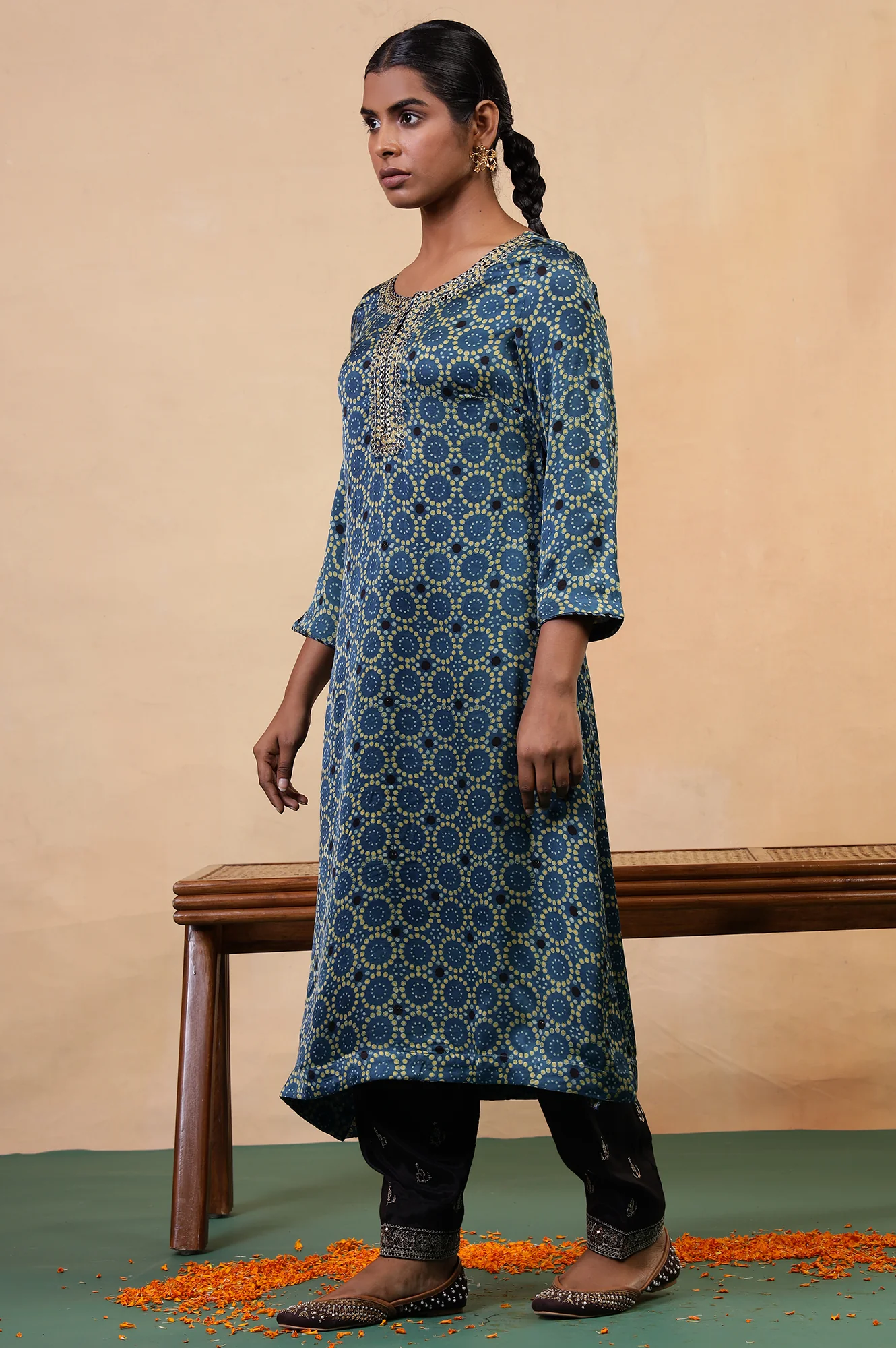 Folksong Indigo Viscose Straight-Fit Geometric Ajrakh Print Kurta - Image 6