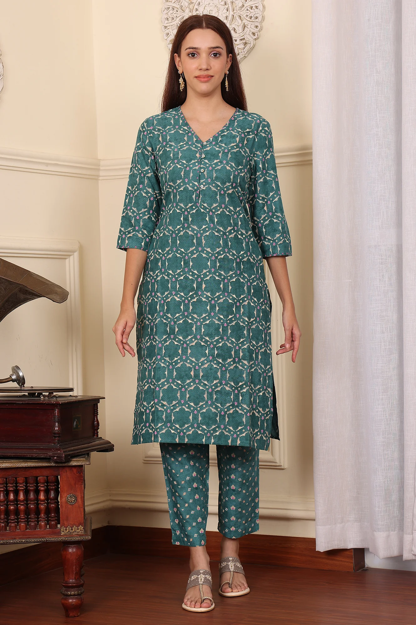Forest Green Geometric Printed Rayon Straight Kurta And Pants Co-Ord Set - Image 2