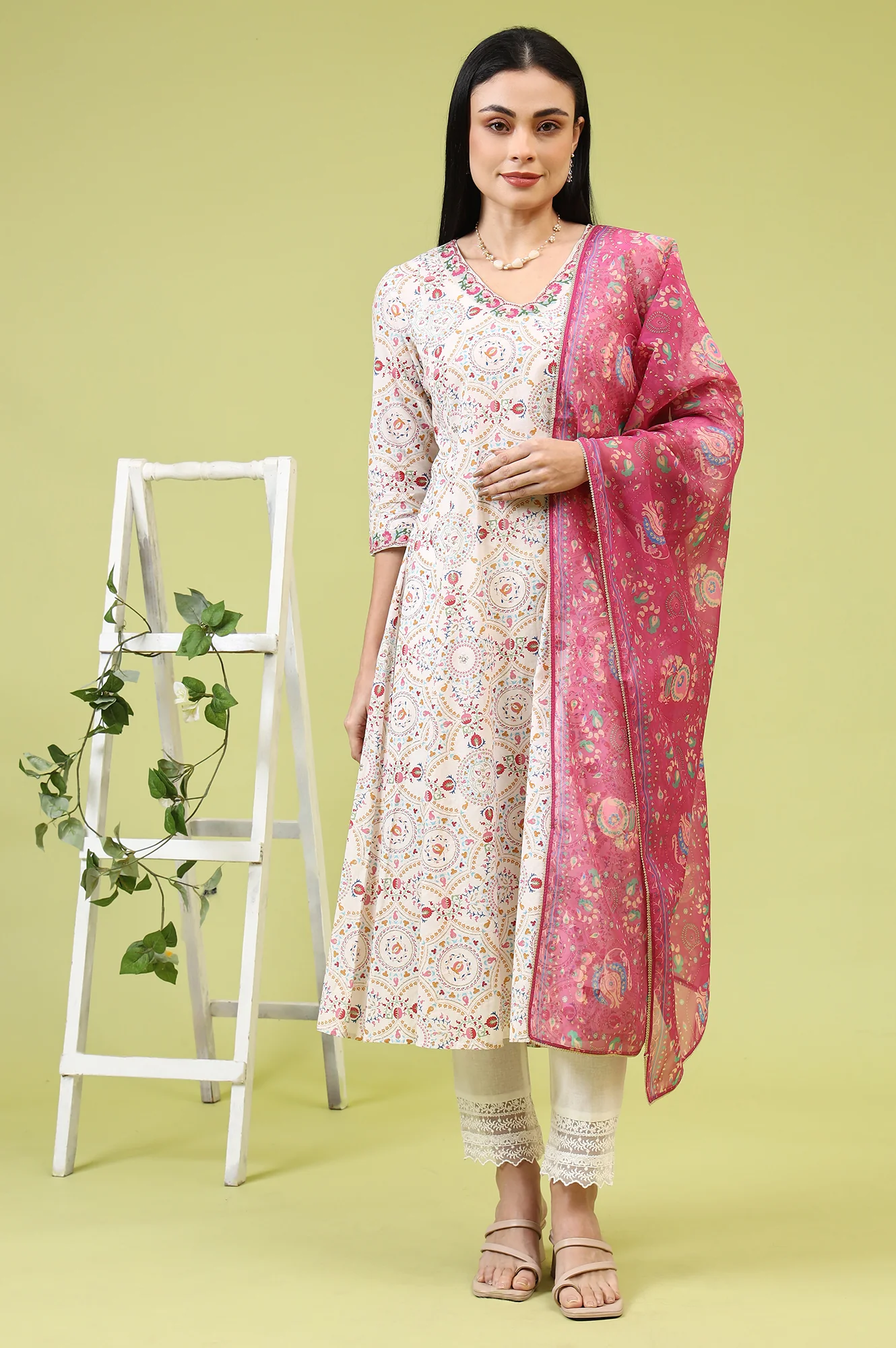 Fuchsia Pink Chintz Floral Printed Organza Dupatta - Image 3