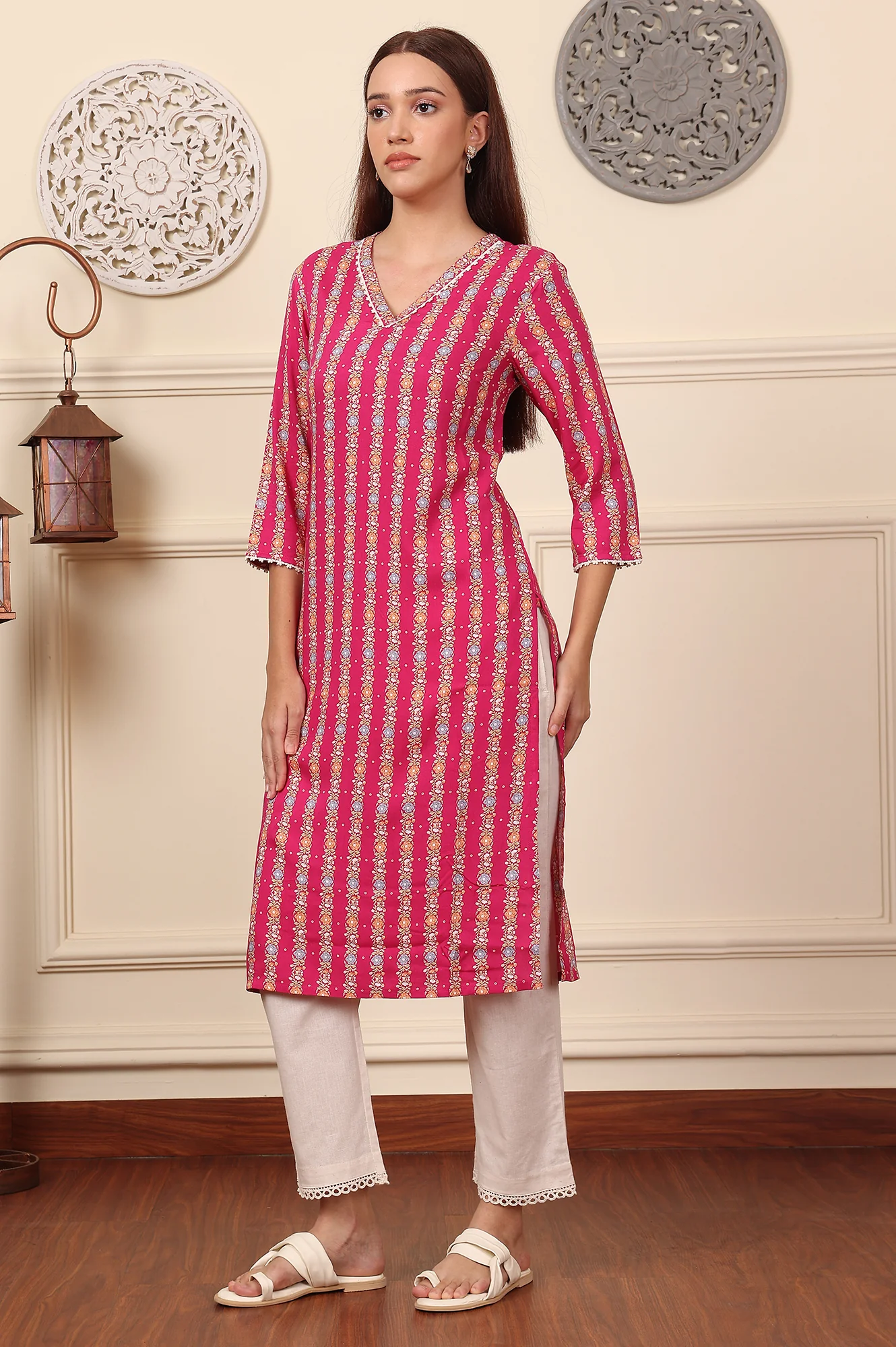Fuchsia Pink Floral Printed V-Neck Rayon Kurta - Image 6