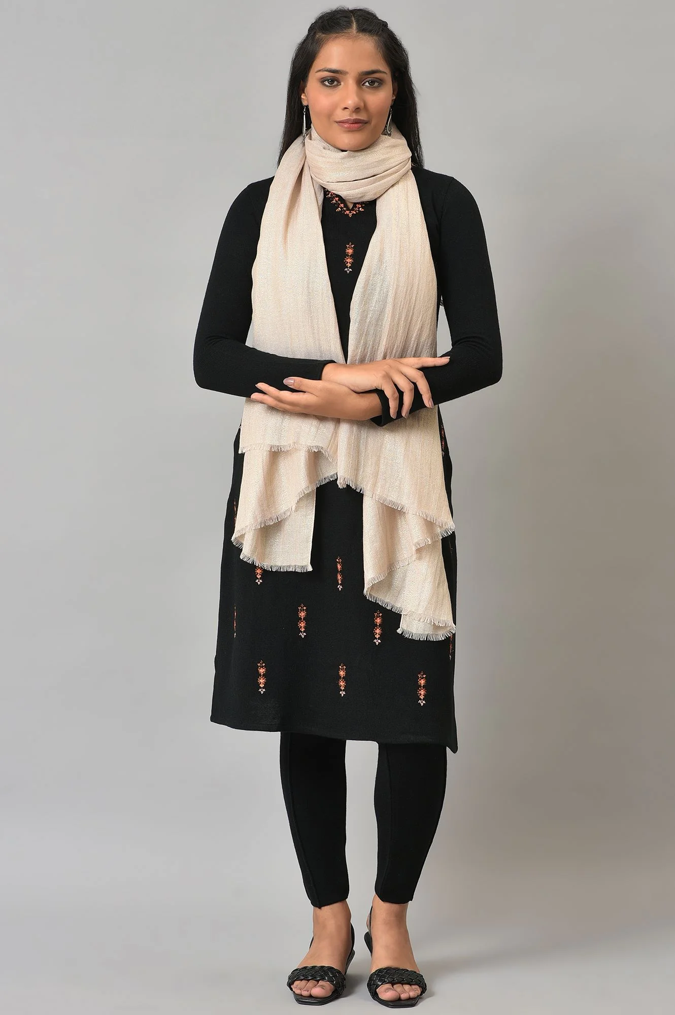 Gold Lurex Women Winter Shawl - Image 3