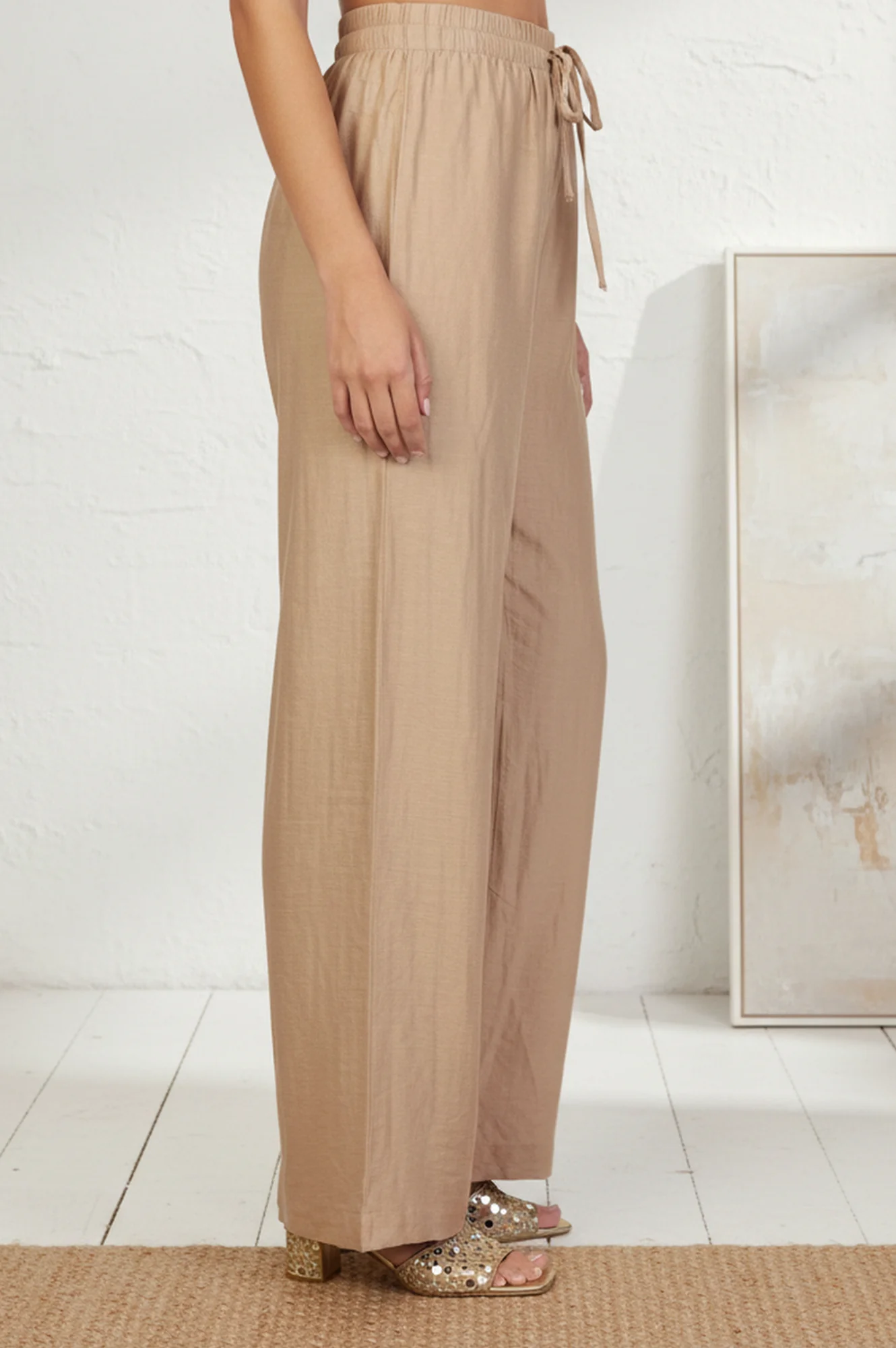Gold Solid Rayon Relaxed Fit Mid Rise Flared Pants - Image 5