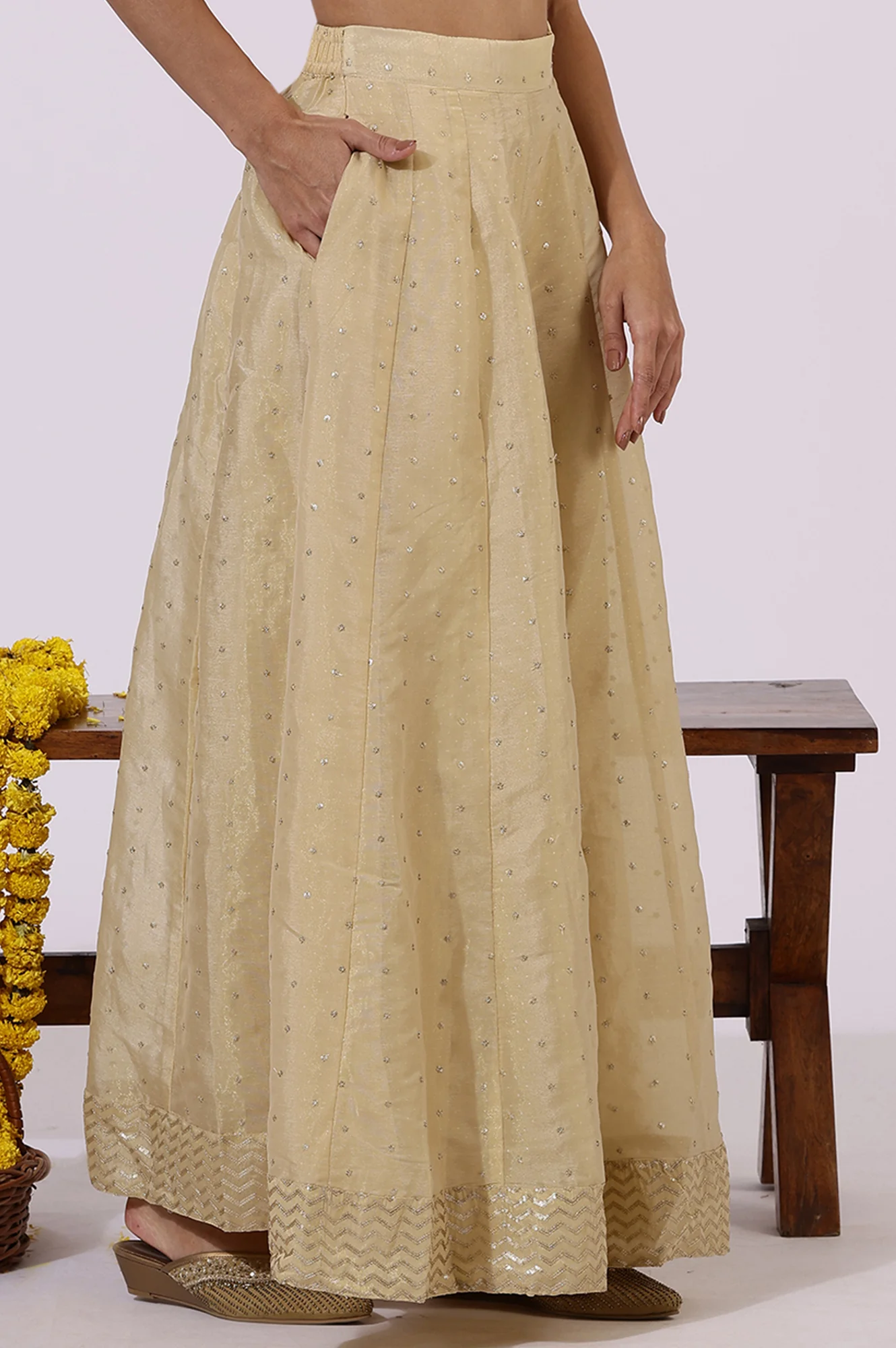 Gold Solid Sequins Flarred Skirts - Image 4