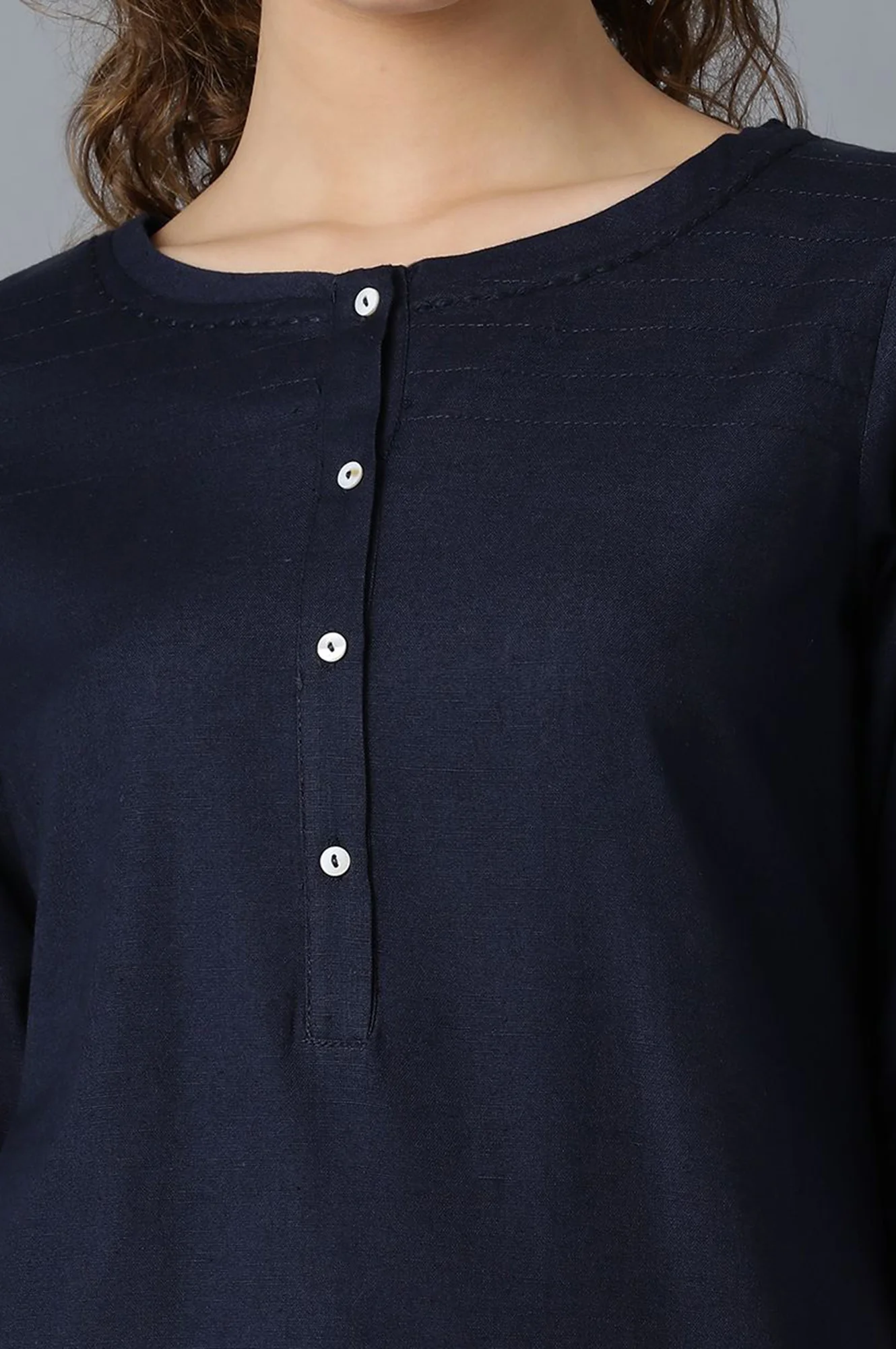 Green And Blue Solid Thread Work Straight Kurta Combo - Image 3