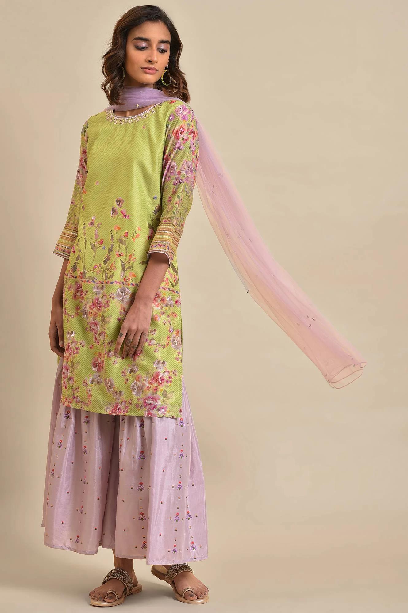 Green Chanderi Floral Printed kurta, Sharara & Dupatta Set - Image 10