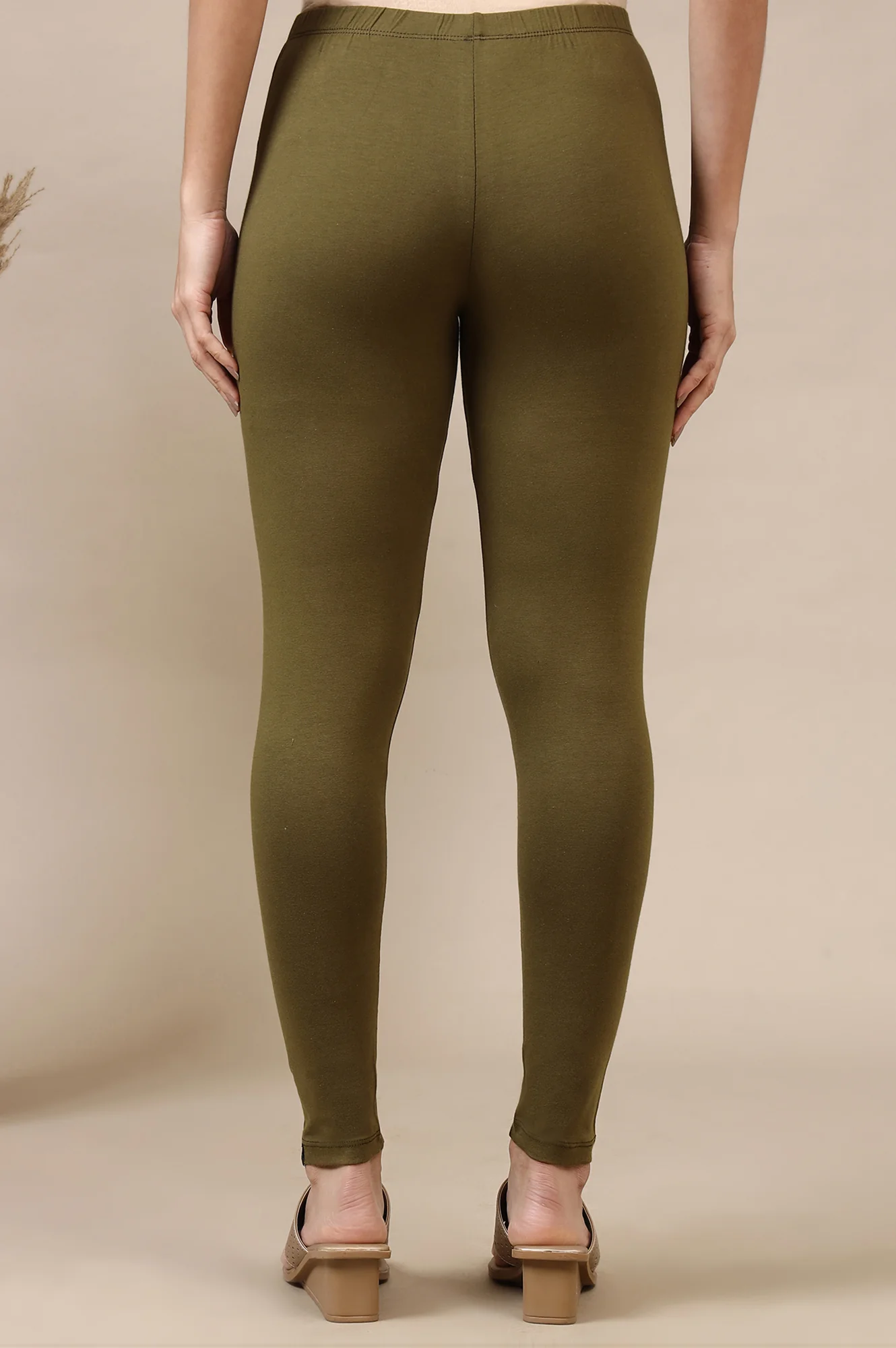 Green Solid Skinny Fit Cotton Lycra Leggings With Elasticated Waist - Image 3