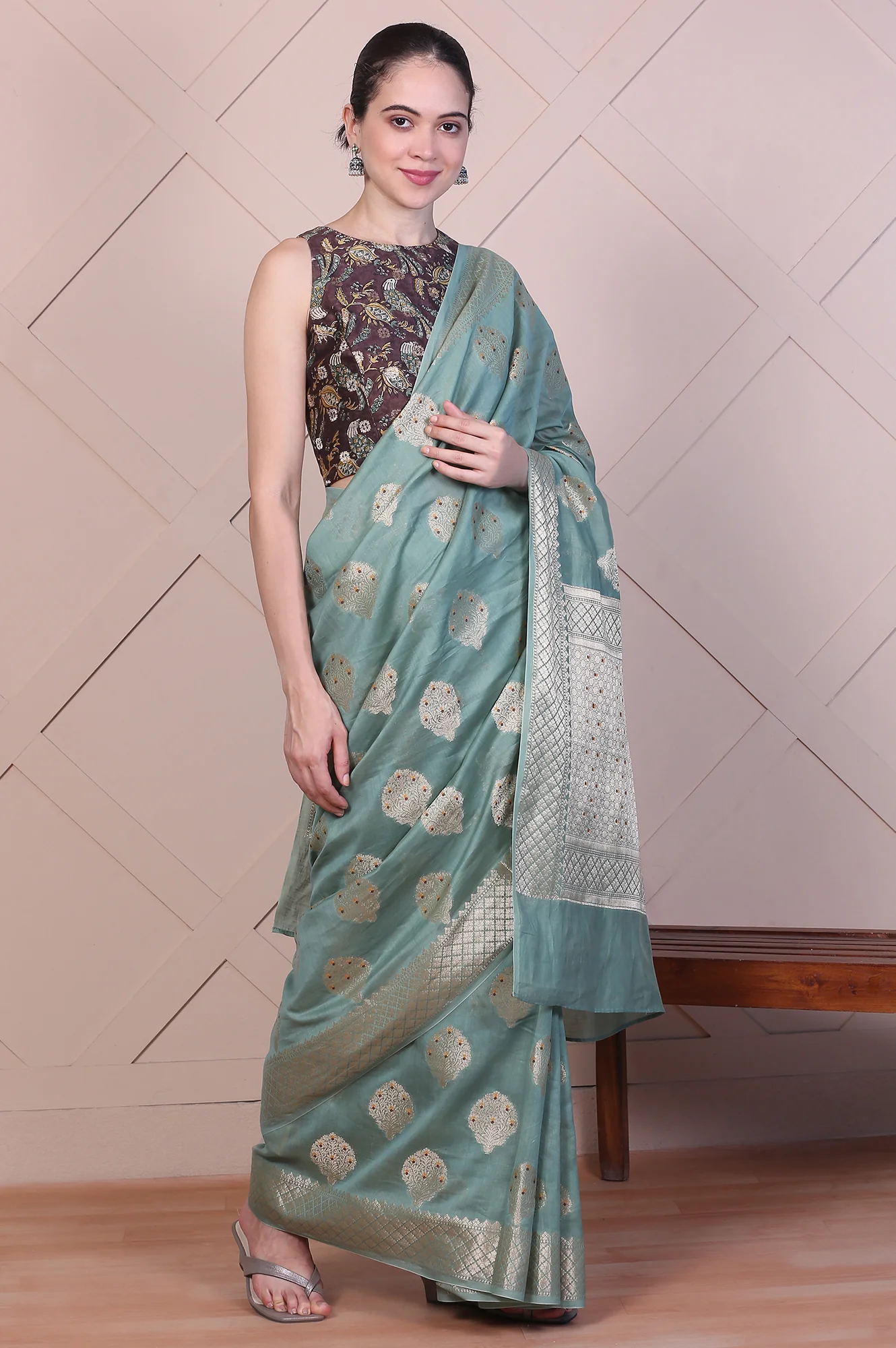 Green Embellished Silk Jacquard Saree with Unstitched Blouse - Image 7