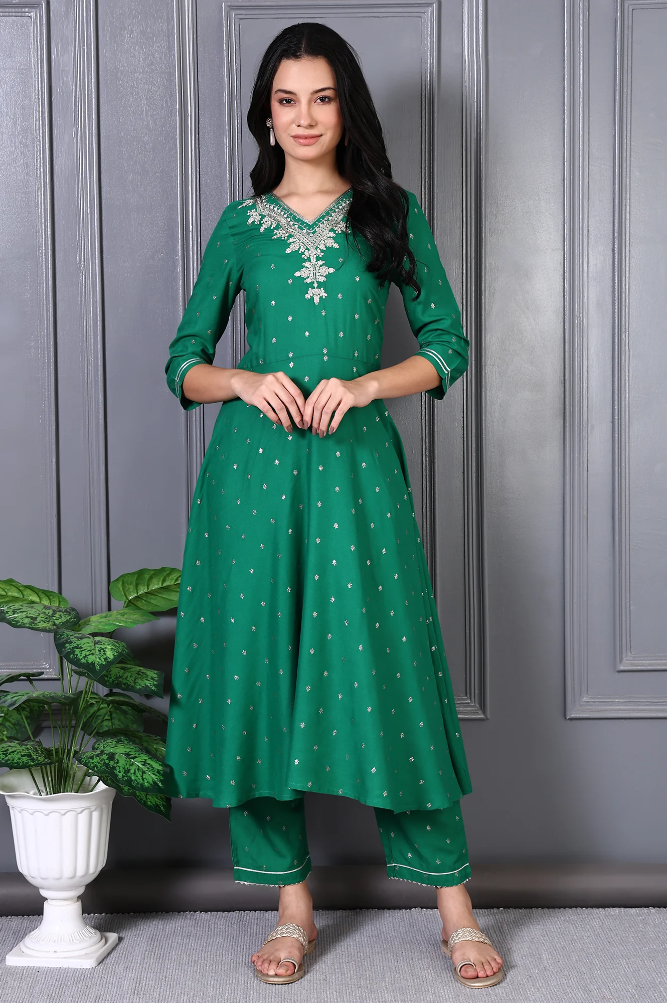Green Embroidered Glitter Printed Rayon Flared Kurta and Pants Set - Image 3