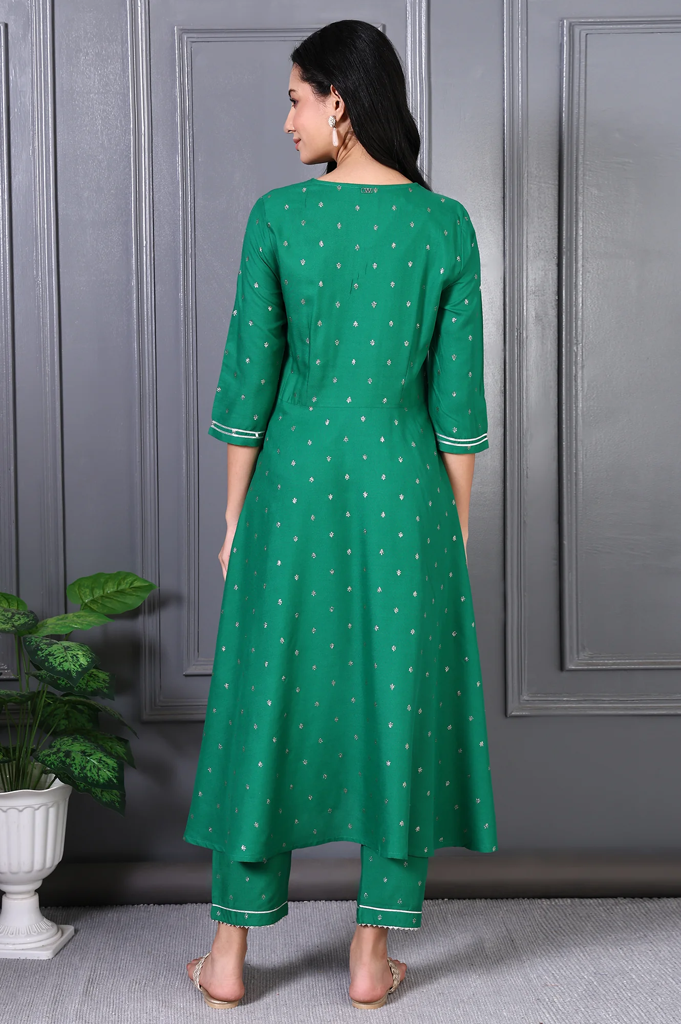 Green Embroidered Glitter Printed Rayon Flared Kurta and Pants Set - Image 6