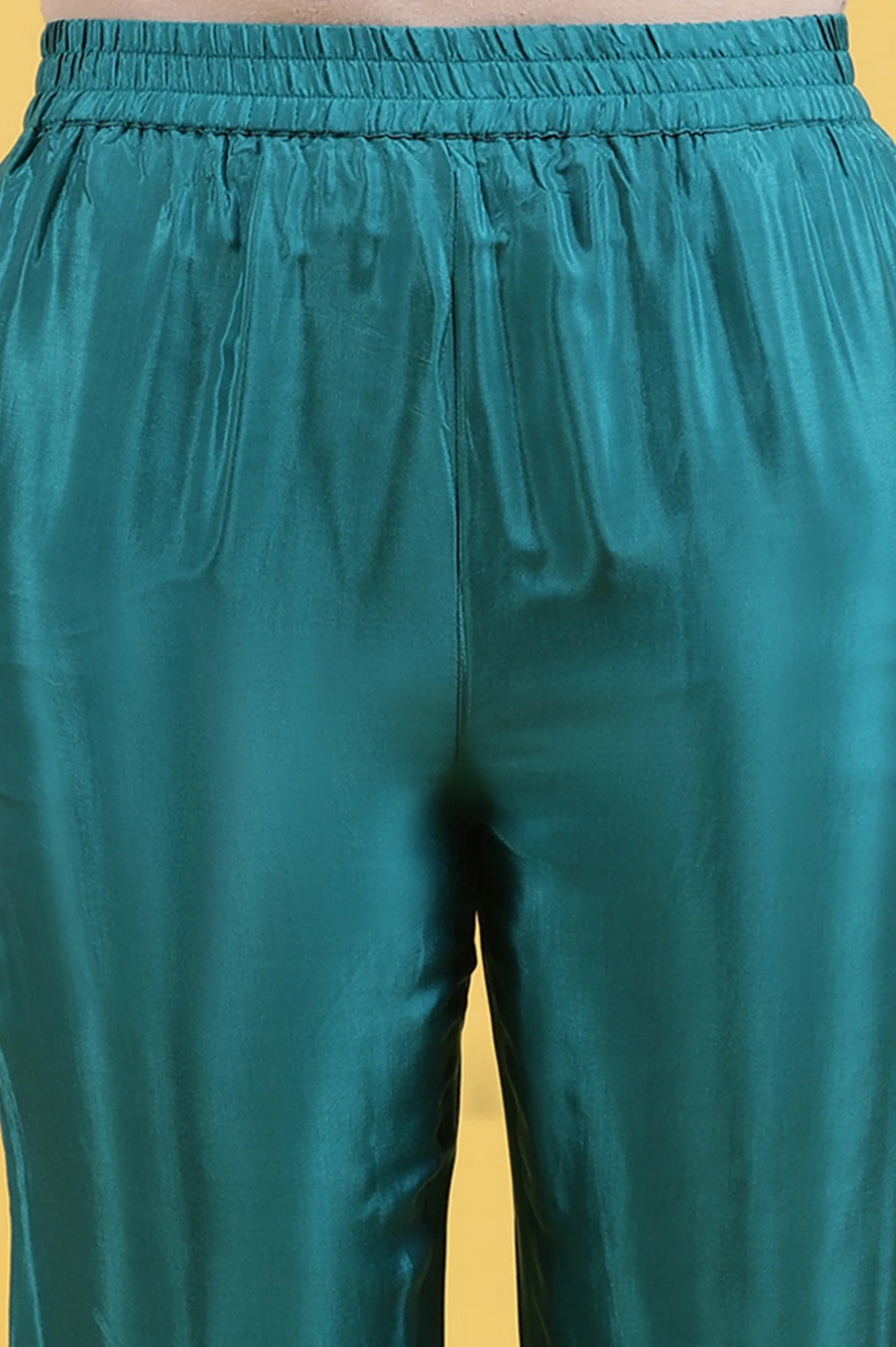 Green Embroidered Rayon Straight Kurta and Straight Pants Co-ord Set - Image 9