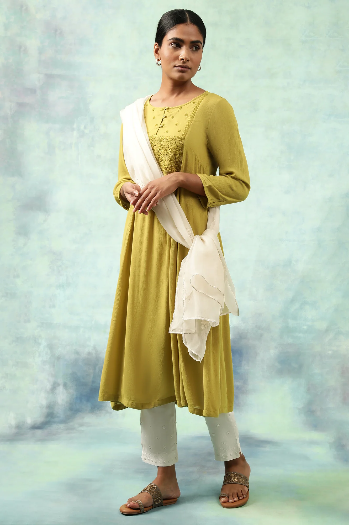 Green Flared Chikankari kurta In Rayon Crepe - Image 5