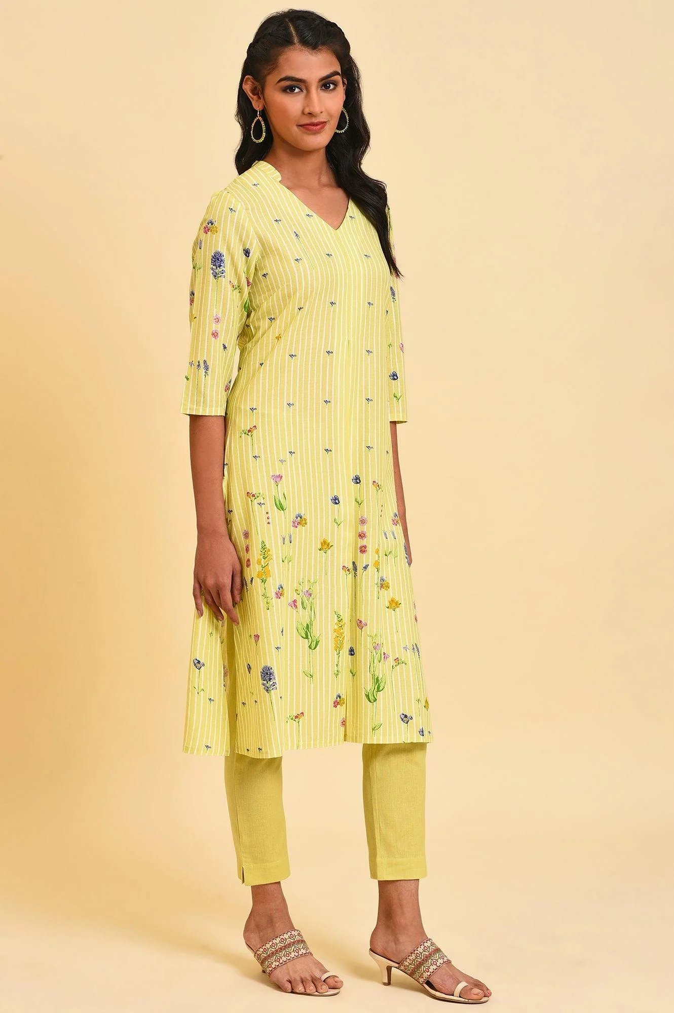 Green Floral Print Summer kurta Set - Image 4