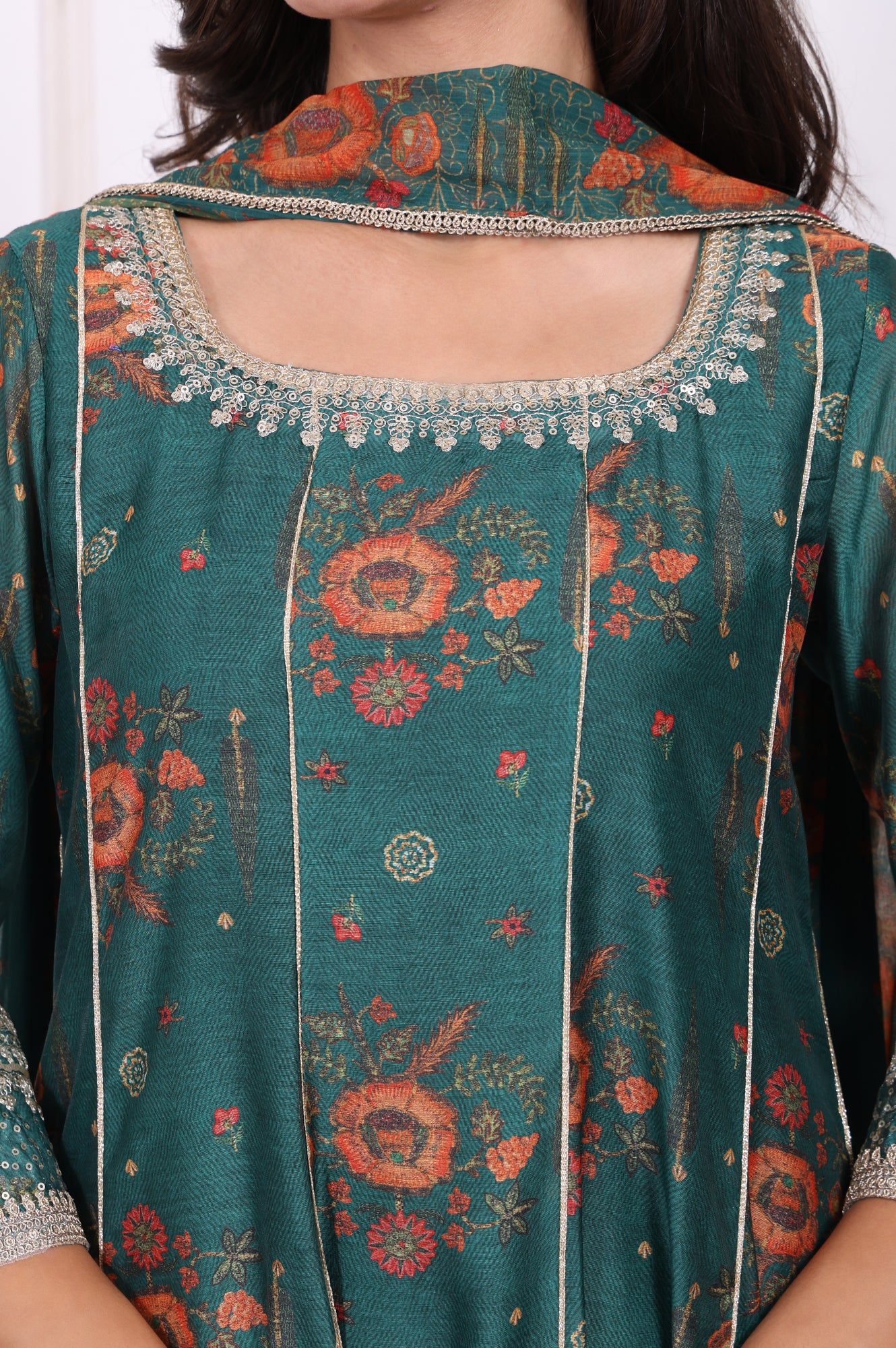 Green Floral Printed Sequined Flared Kurta, Straight Pants and Dupatta Set - Image 3