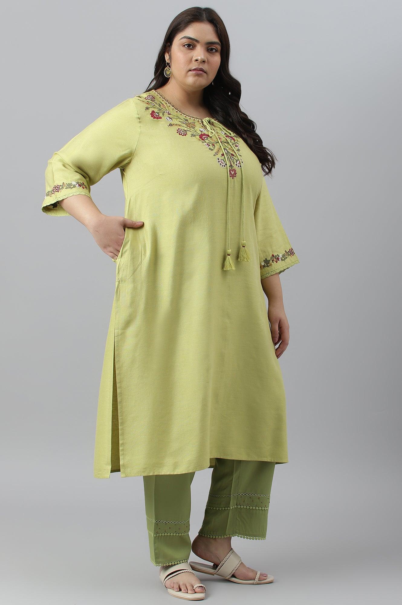 Green Fusion Plus Size Embroidered kurta - Image 3