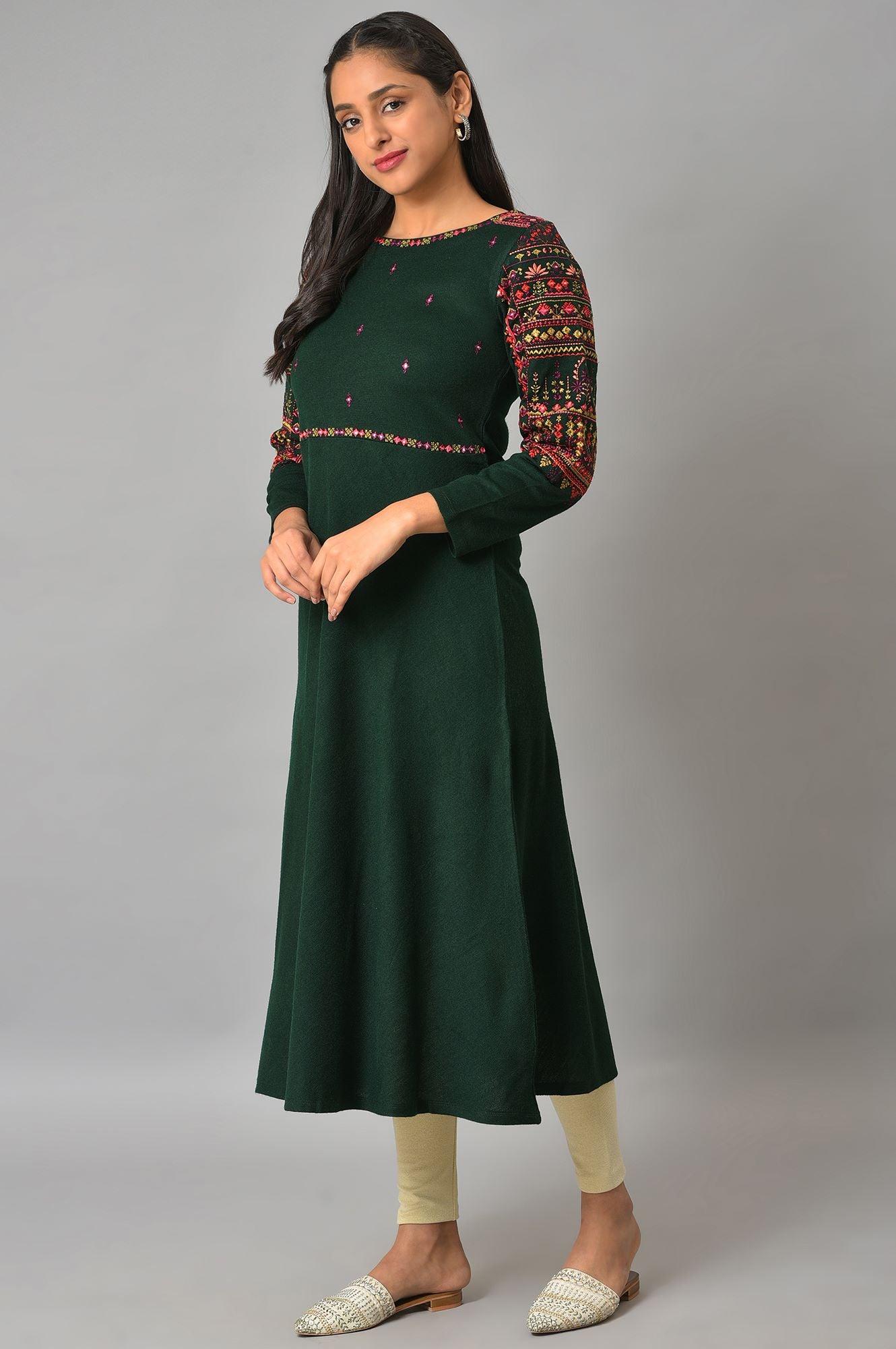 Green Heavy Embroidered Winter kurta - Image 3