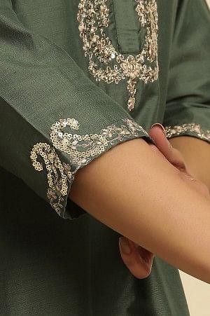 Green Metallic Embroidered Kurta And Pants Set - Image 7