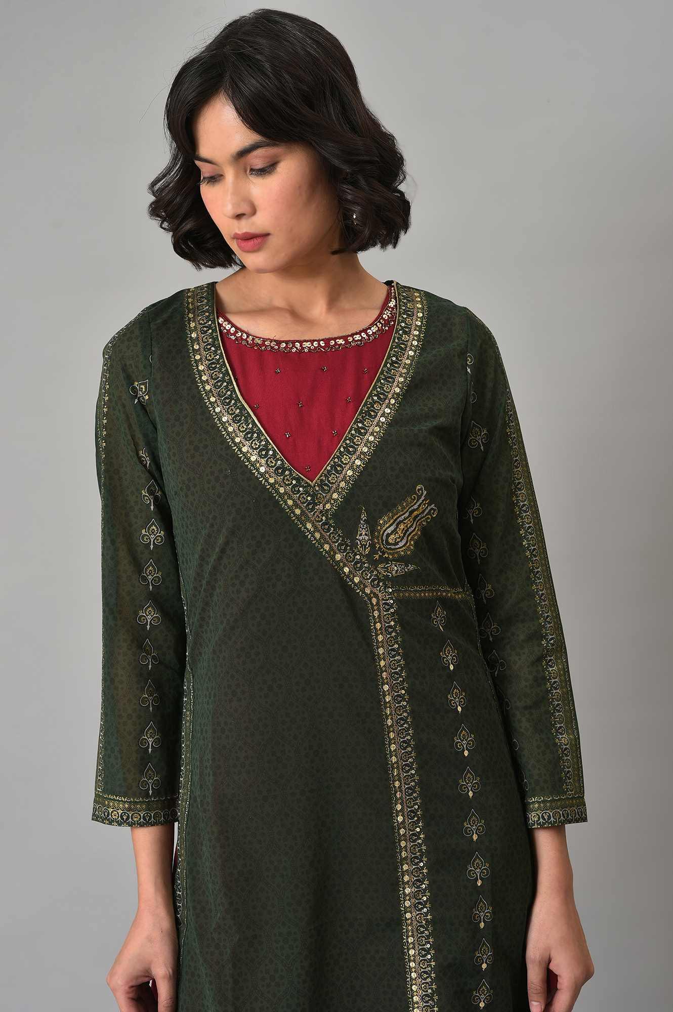 Green Mock Angrakha Gillet With Maroon Tiered Dress - Image 5