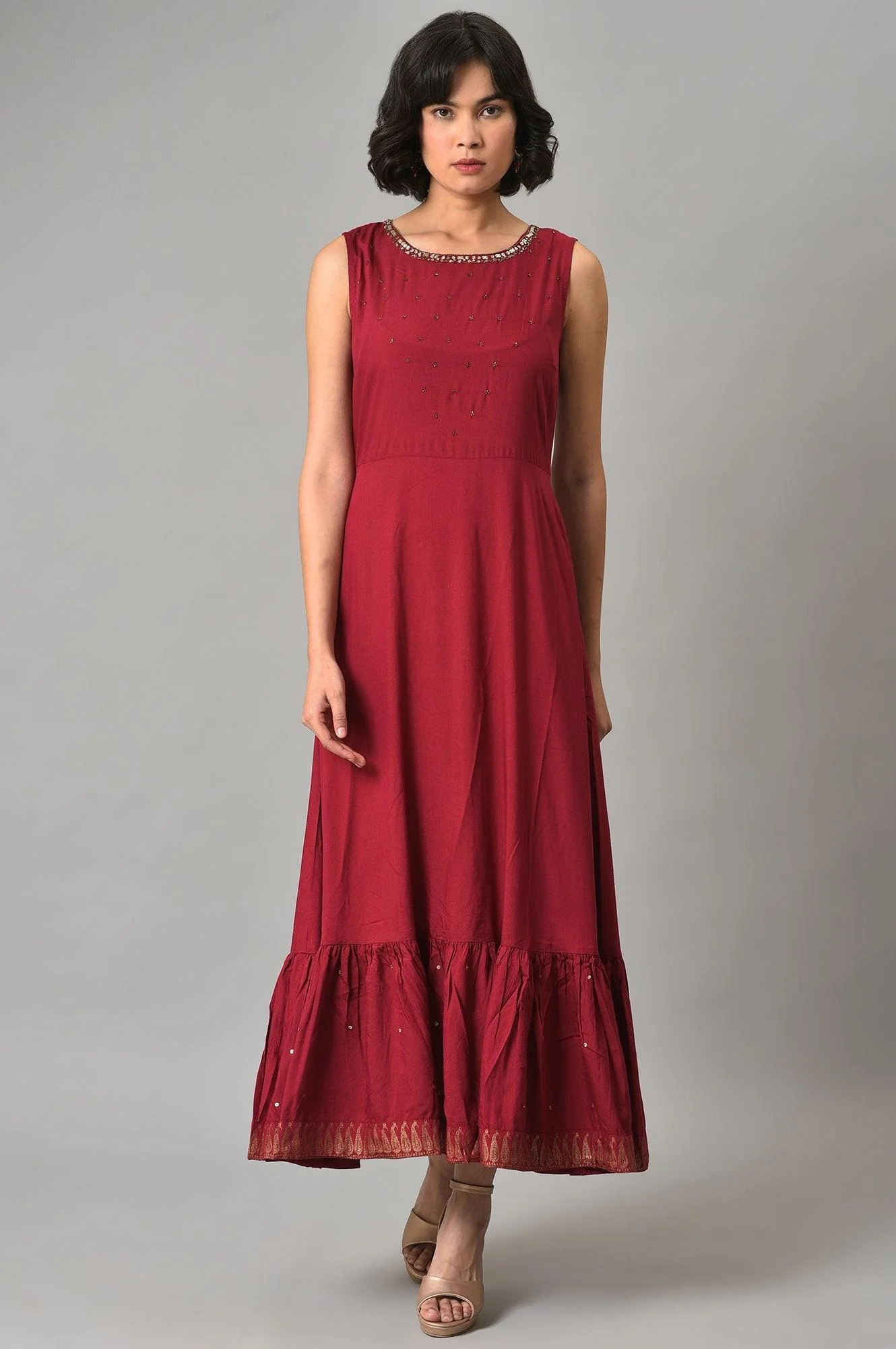 Green Mock Angrakha Gillet With Maroon Tiered Dress - Image 6