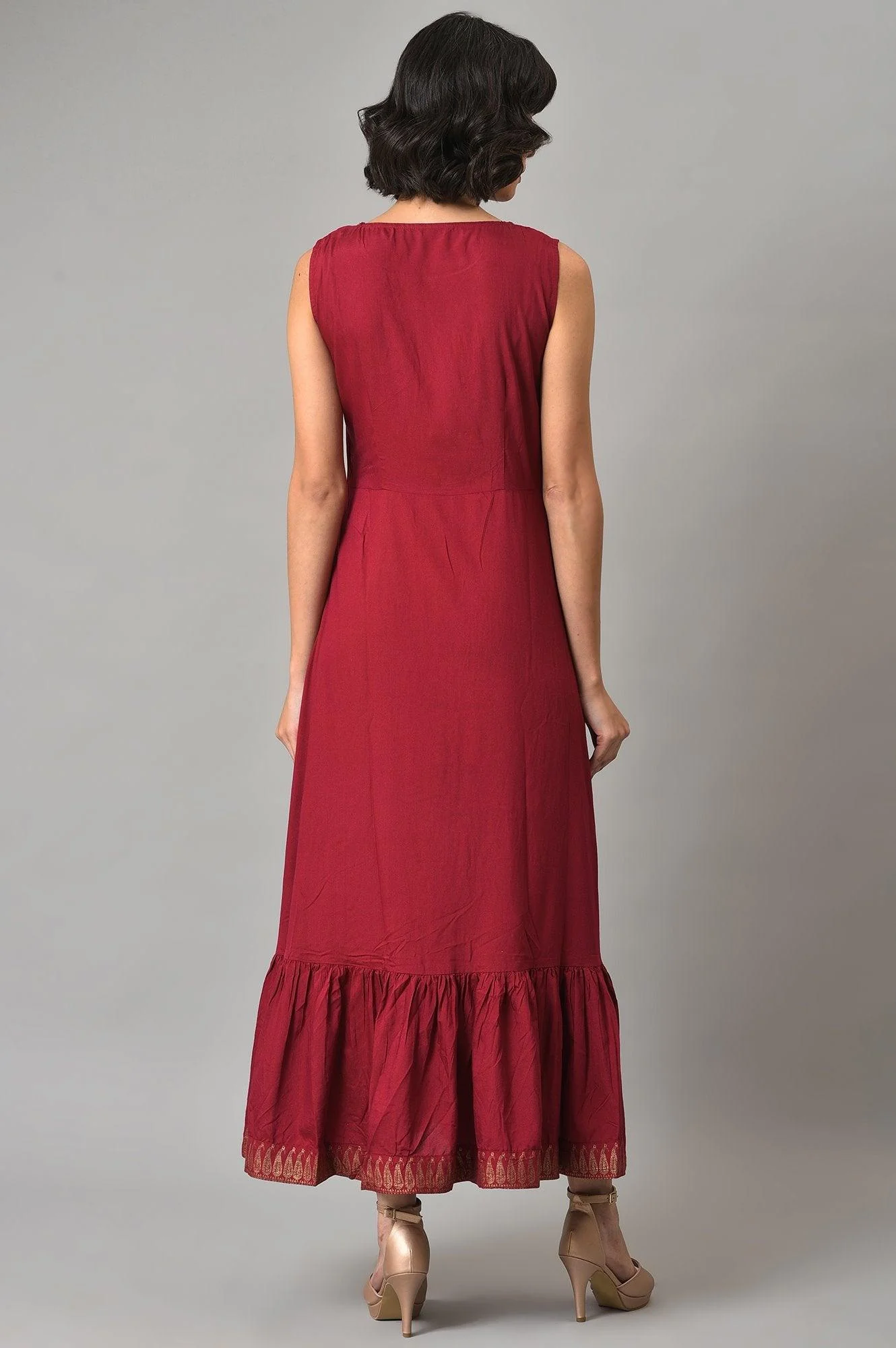 Green Mock Angrakha Gillet With Maroon Tiered Dress - Image 7