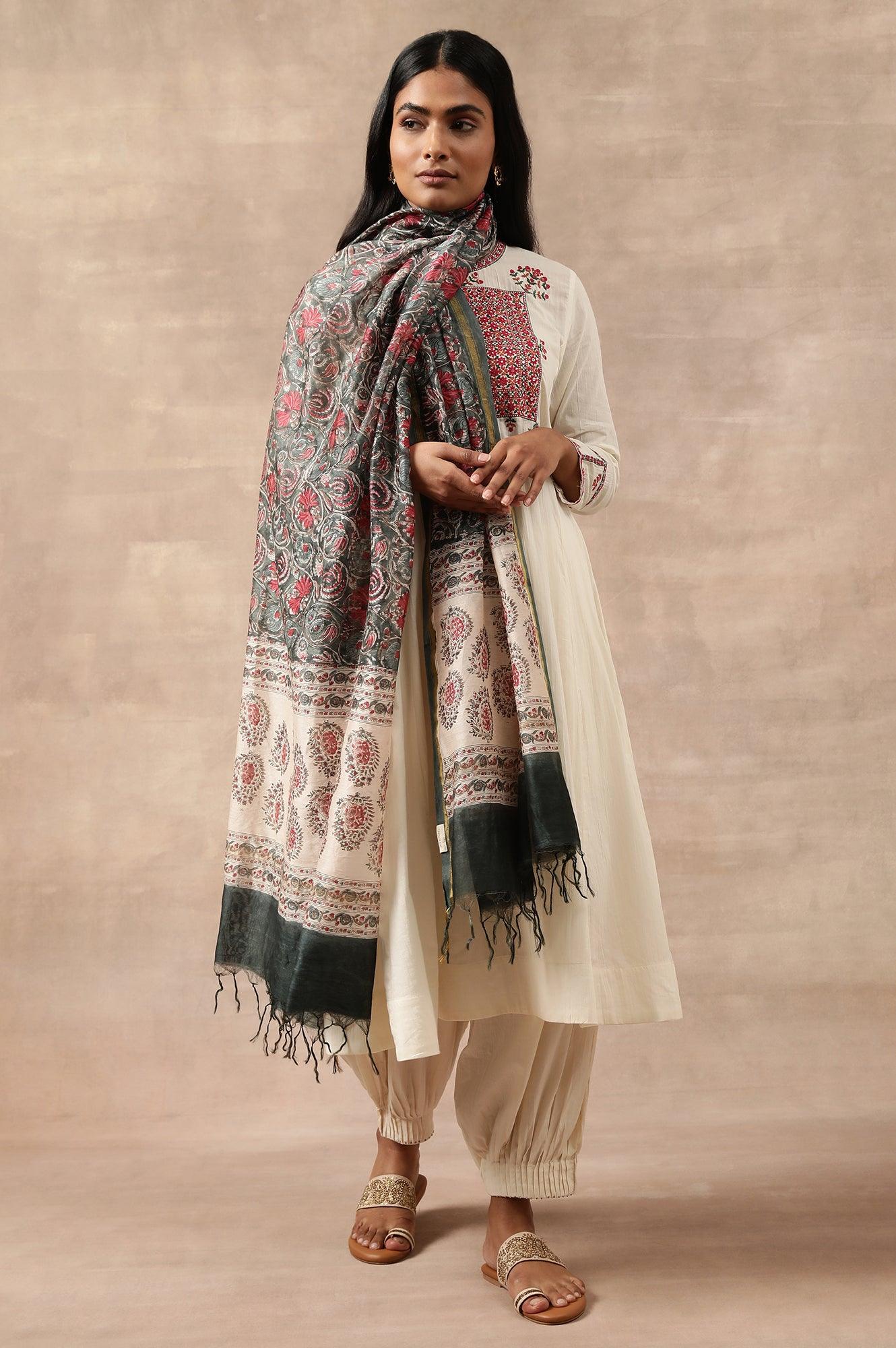 Green Multicoloured Printed Cotton Silk Drape - Image 2