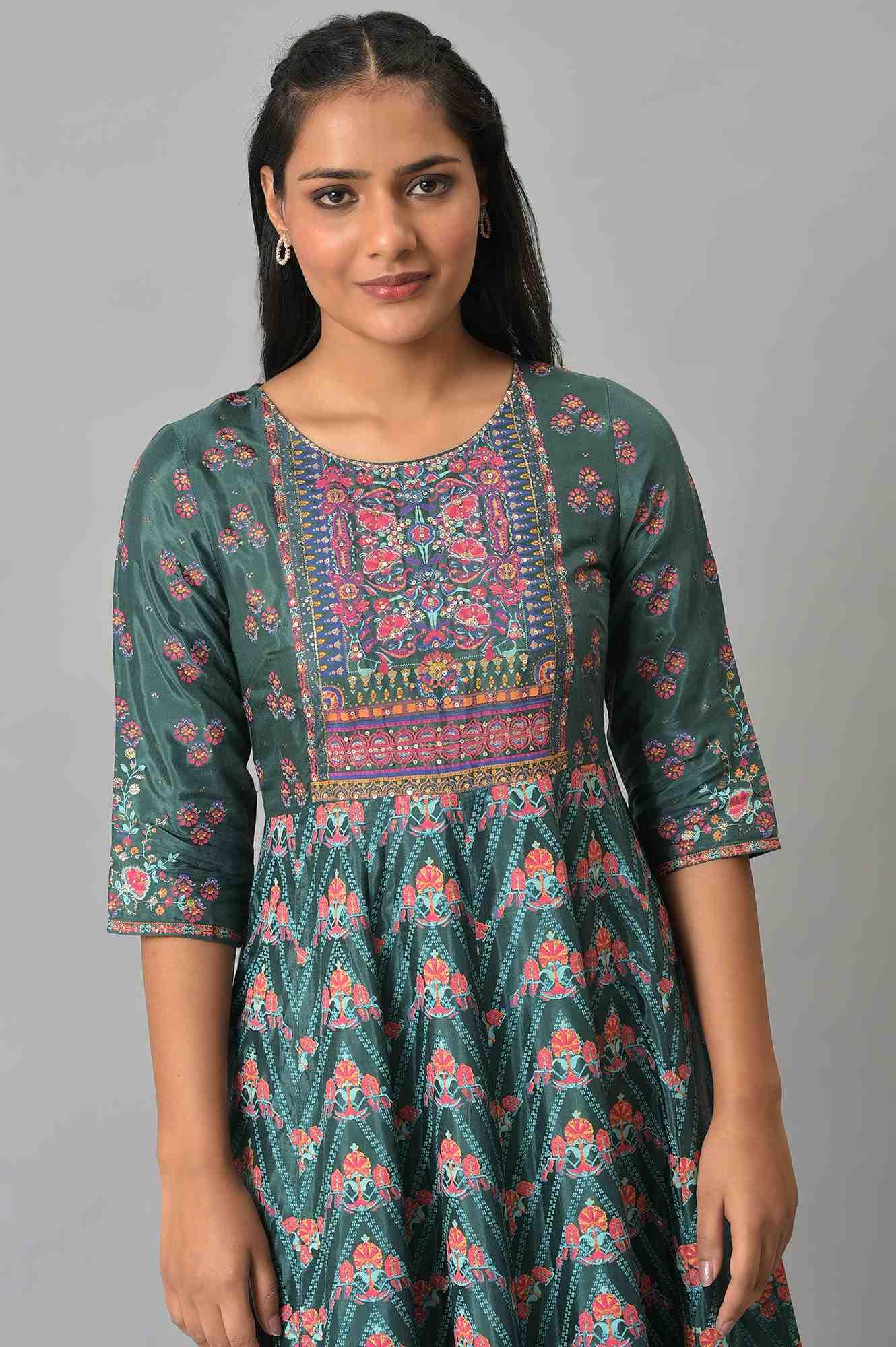 Green Panelled Festive Printed Dress - Image 5