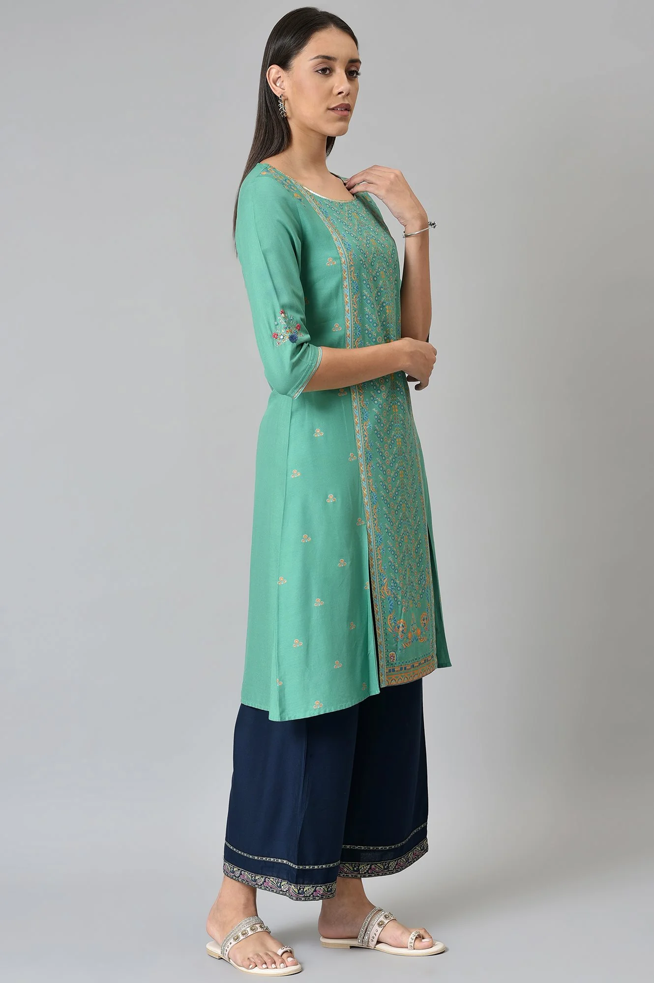 Green Placement Print Festive kurta - Image 5