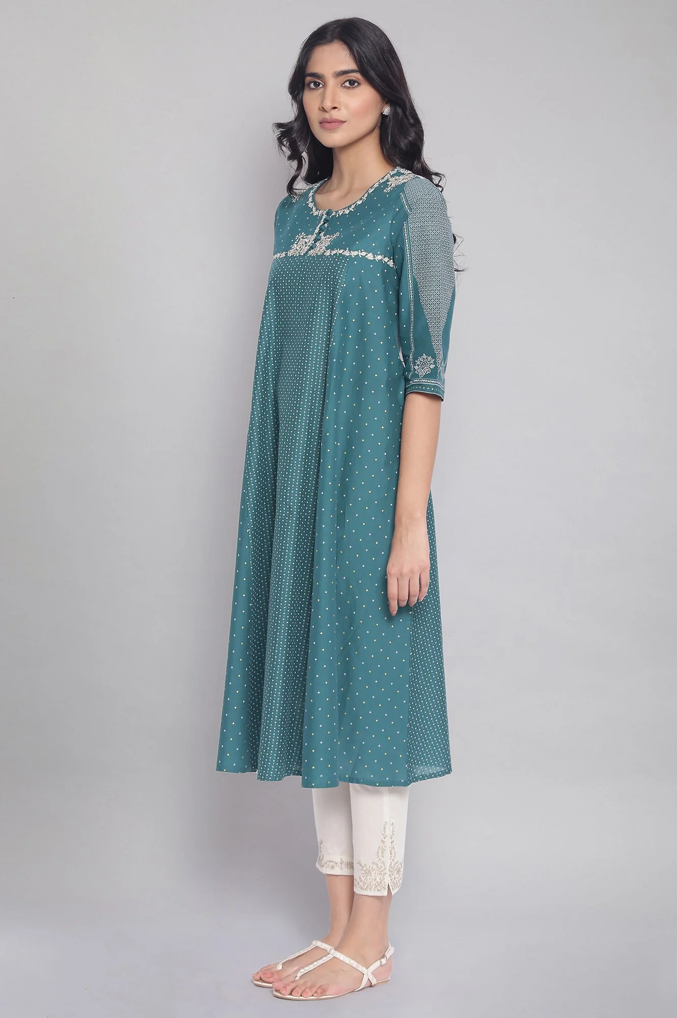 Green Polka Dots Printed Flared kurta - Image 3