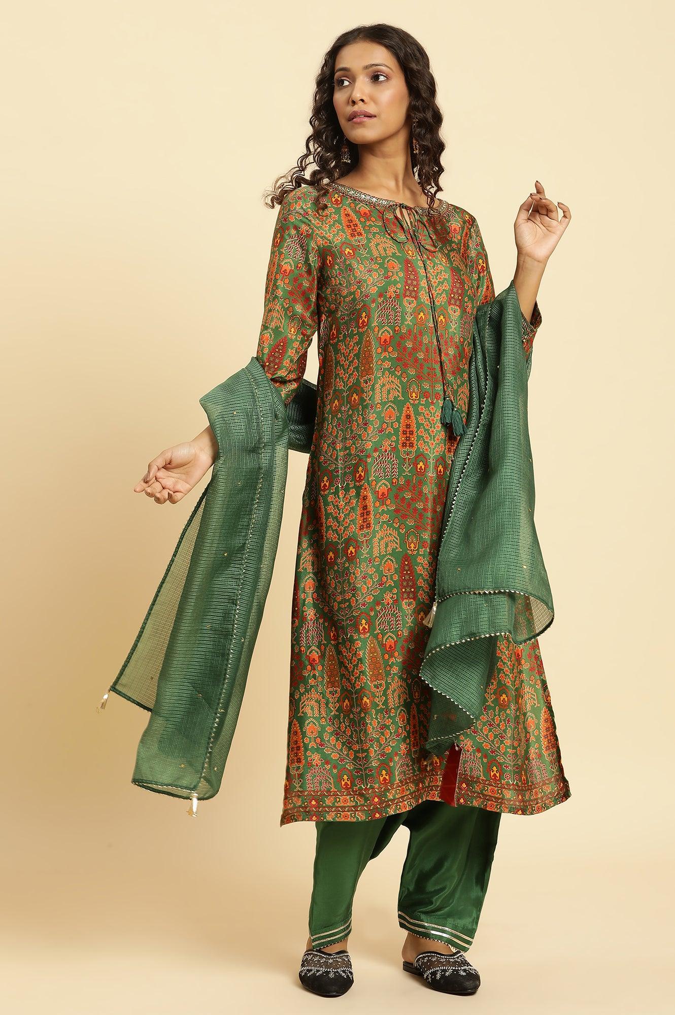 Green Printed Festive Kurta With Embroidery - Image 6