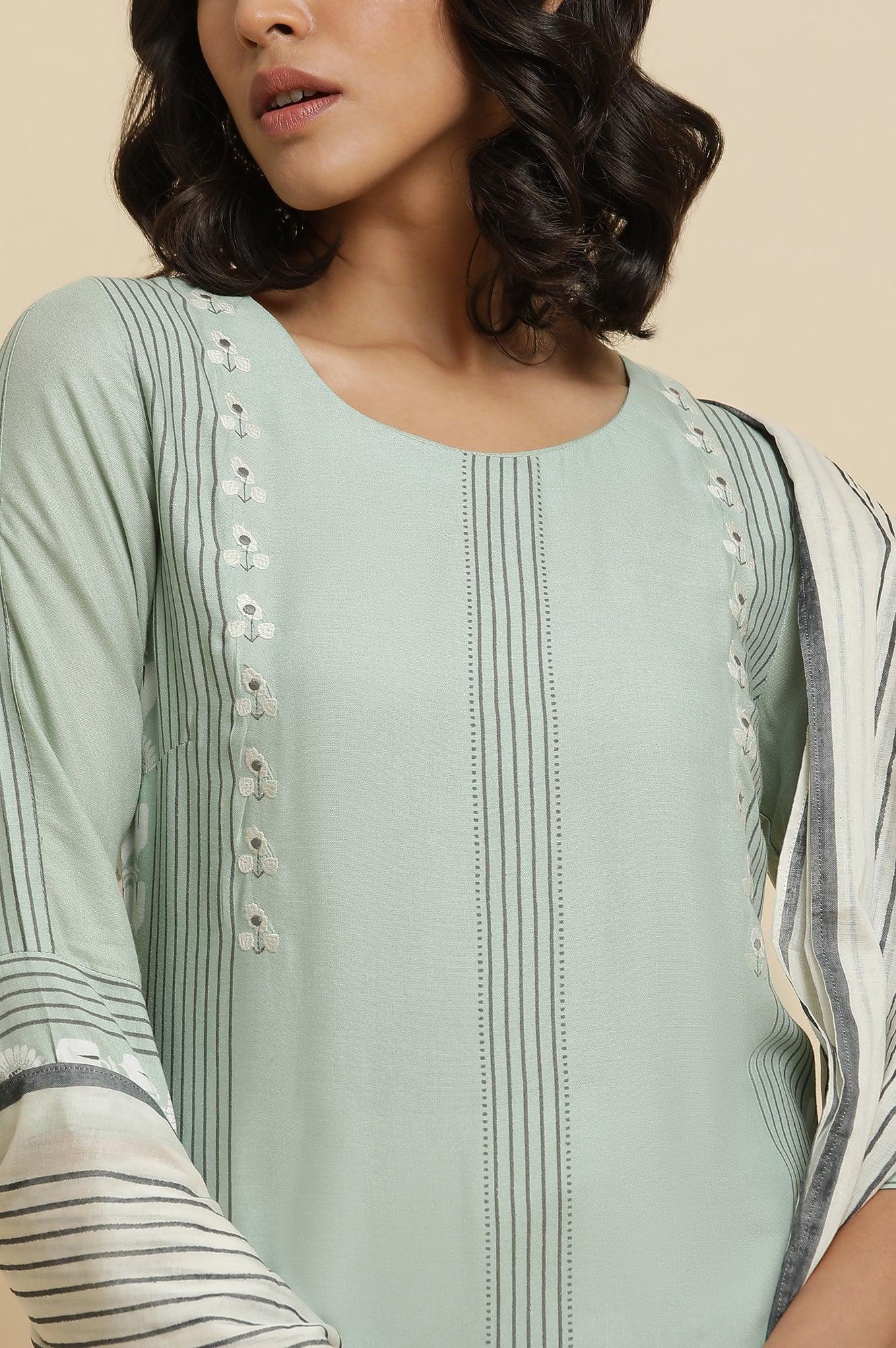 Green Printed Kurta, Pants & Dupatta - Image 6