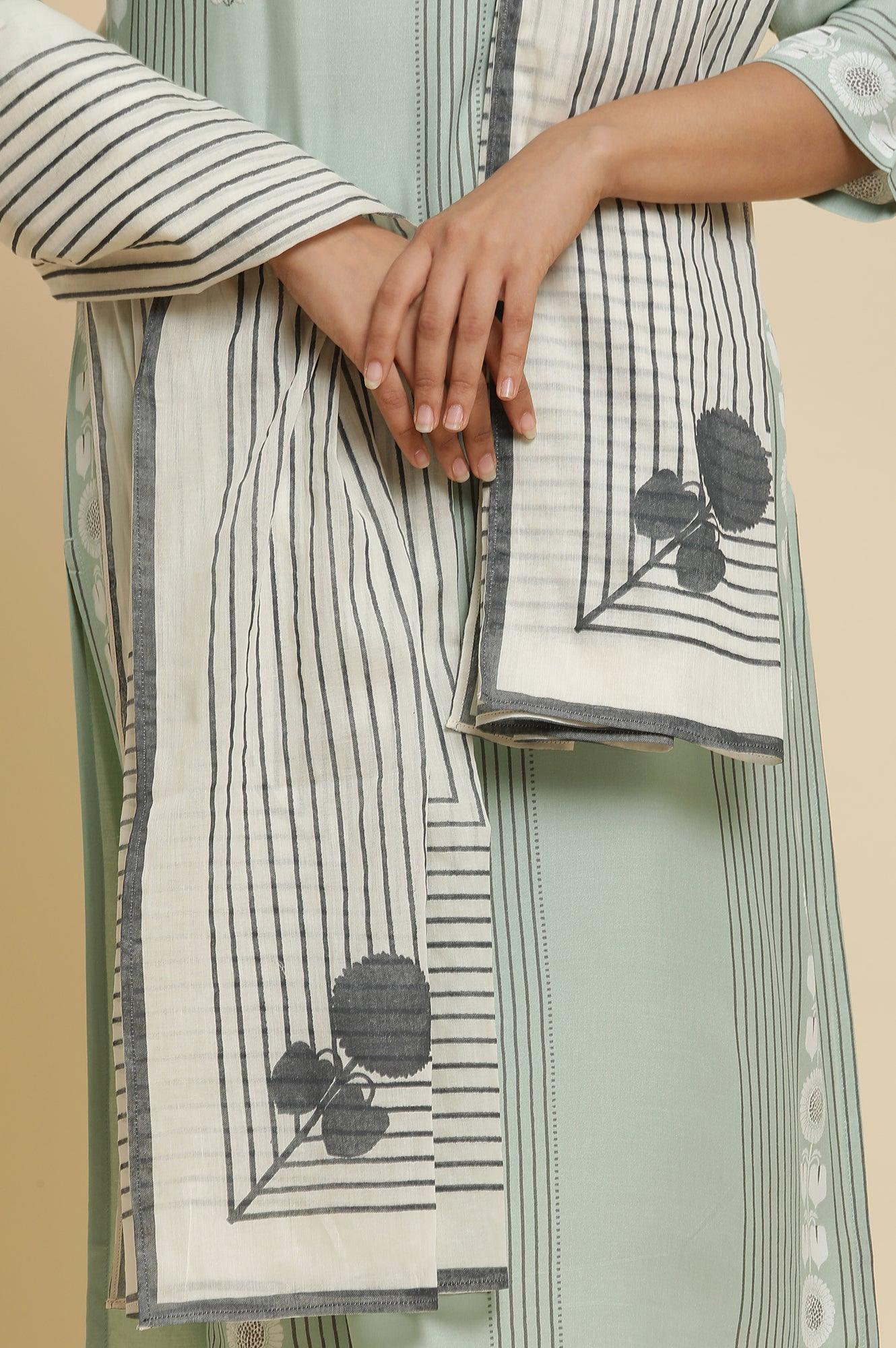 Green Printed Kurta, Pants & Dupatta - Image 7