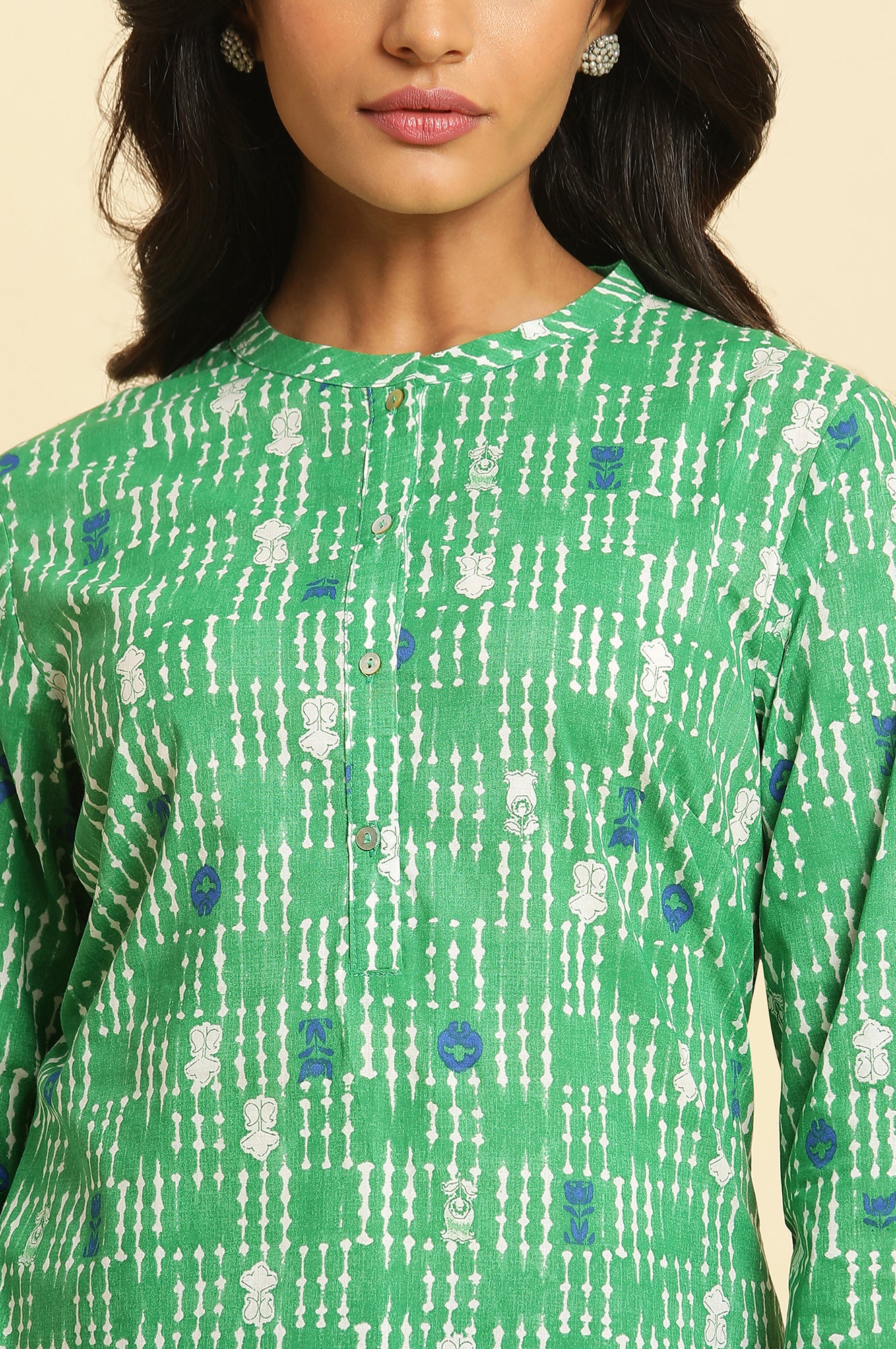 Green Printed Pure Cotton Straight Kurta and Parallel Pant Set - Image 3