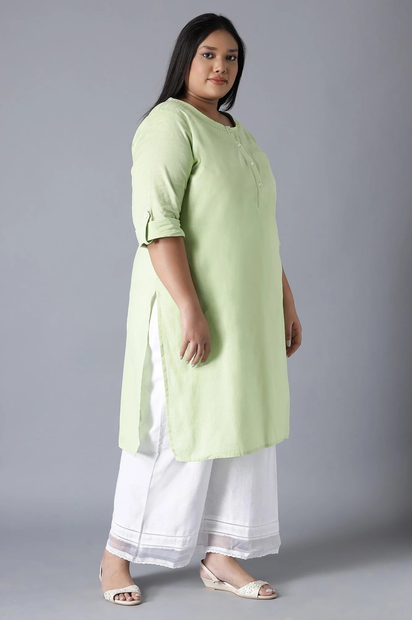 Green Round Neck Solid kurta - Image 4