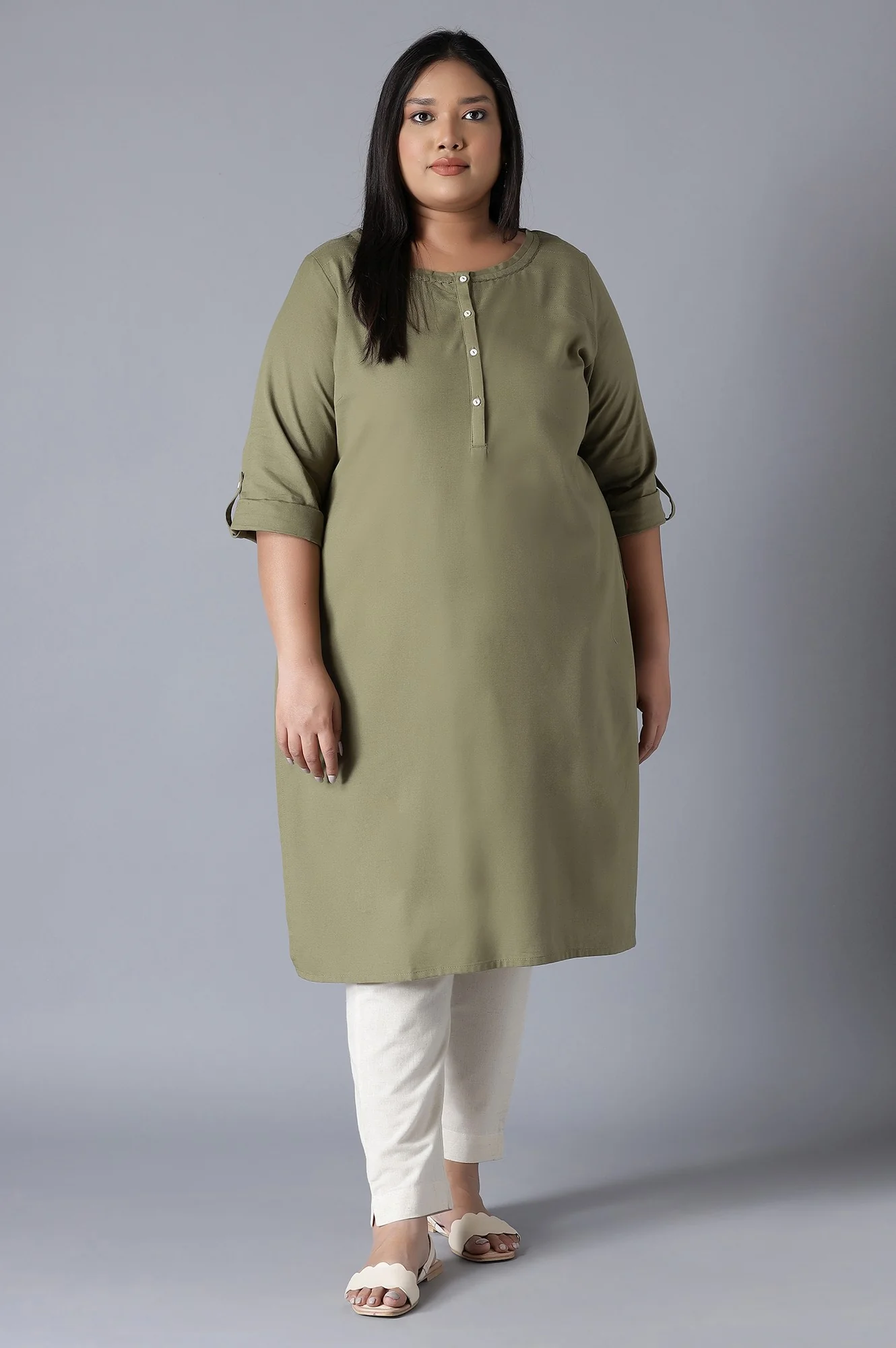 Green Round Neck Solid kurta - Image 6