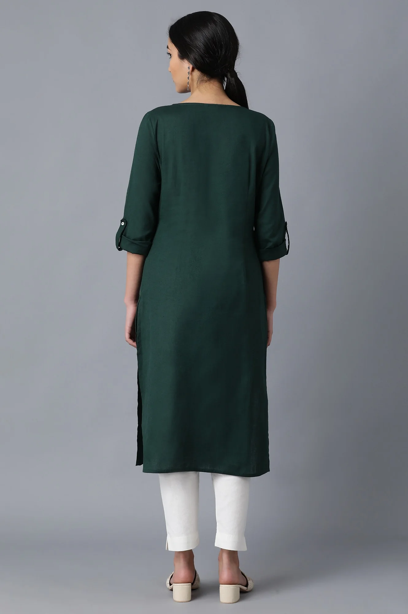 Green Round Neck Solid kurta - Image 2