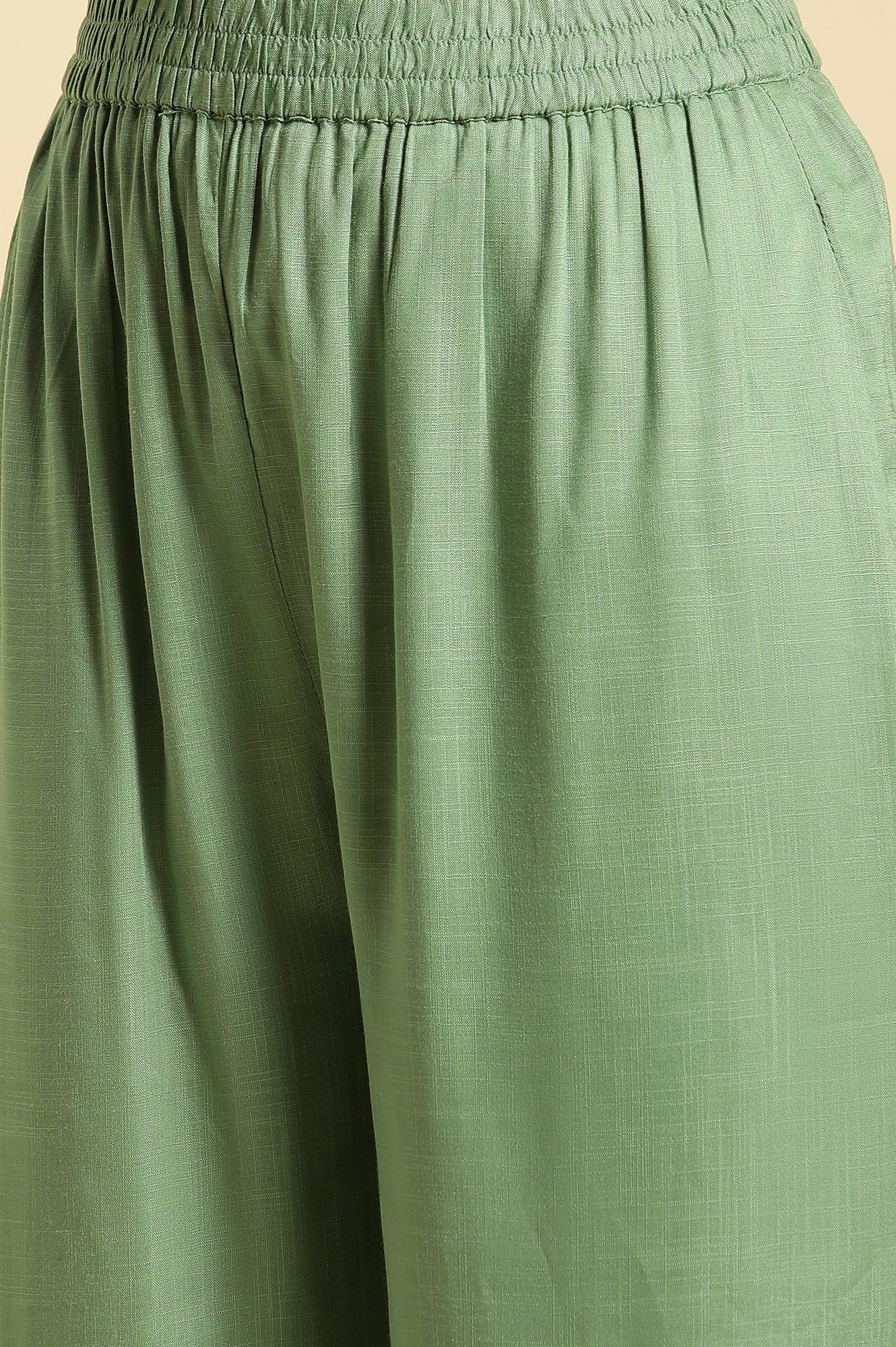 Green Solid Kurta, Printed Gilet and Pants Set - Image 8